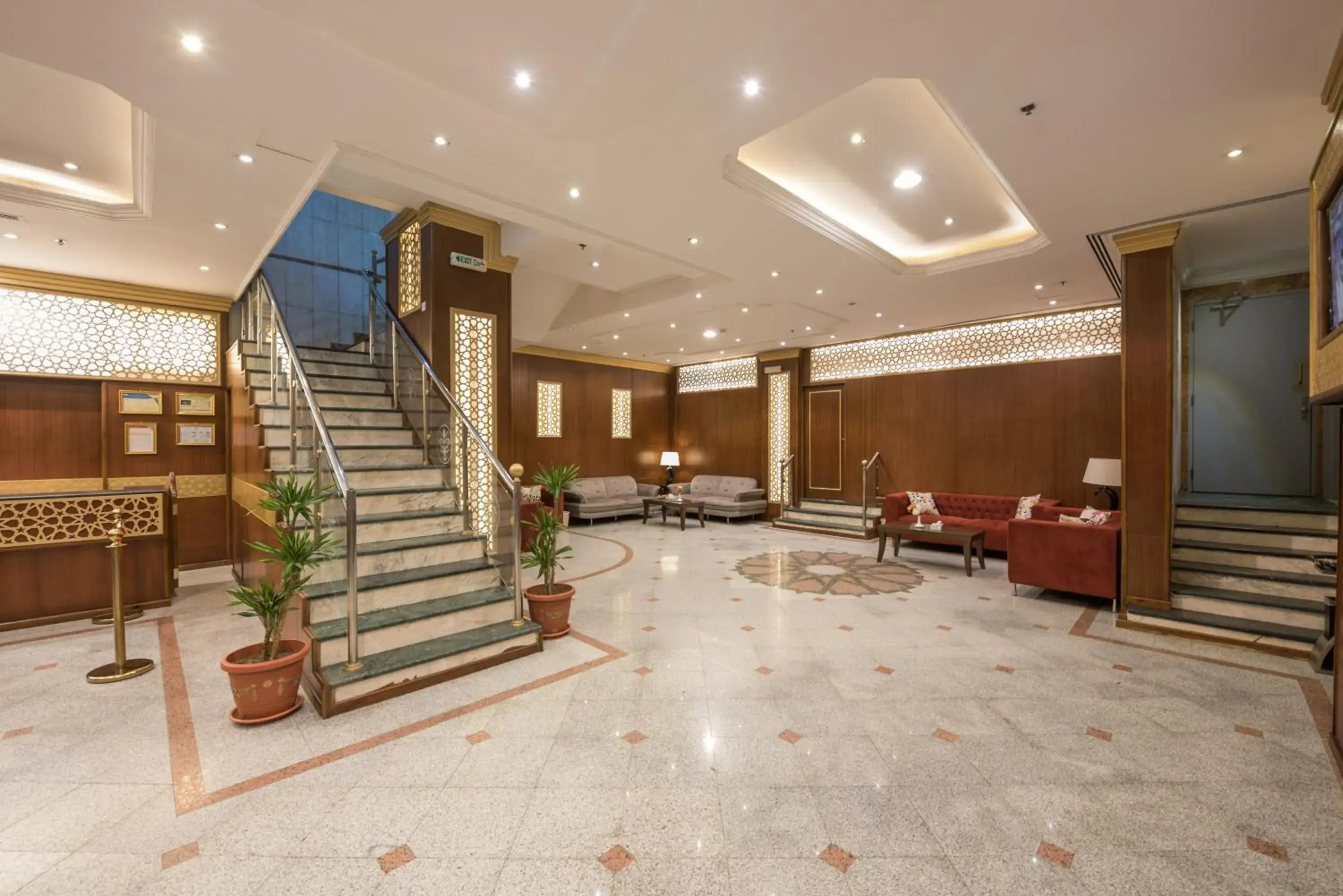 Lobby or reception in Rawdhat Al Mukhtara Hotel Lobby or reception in Rawdhat Al Mukhtara Hotel