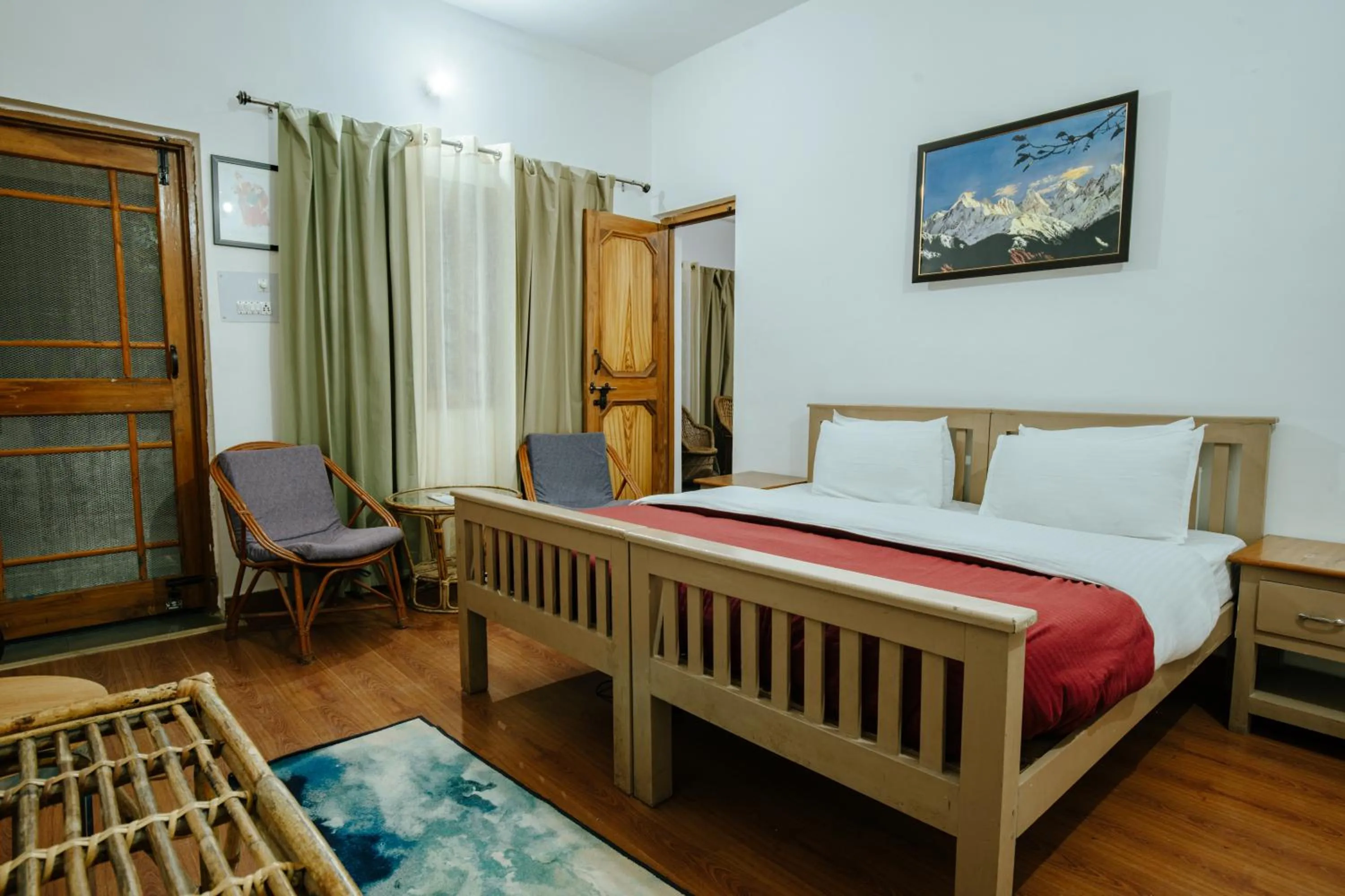 Two-Bedroom Apartment in Tehri Retreat Sursingdhar, Near New Tehri & Kanatal, By Himalayan Eco Lodges