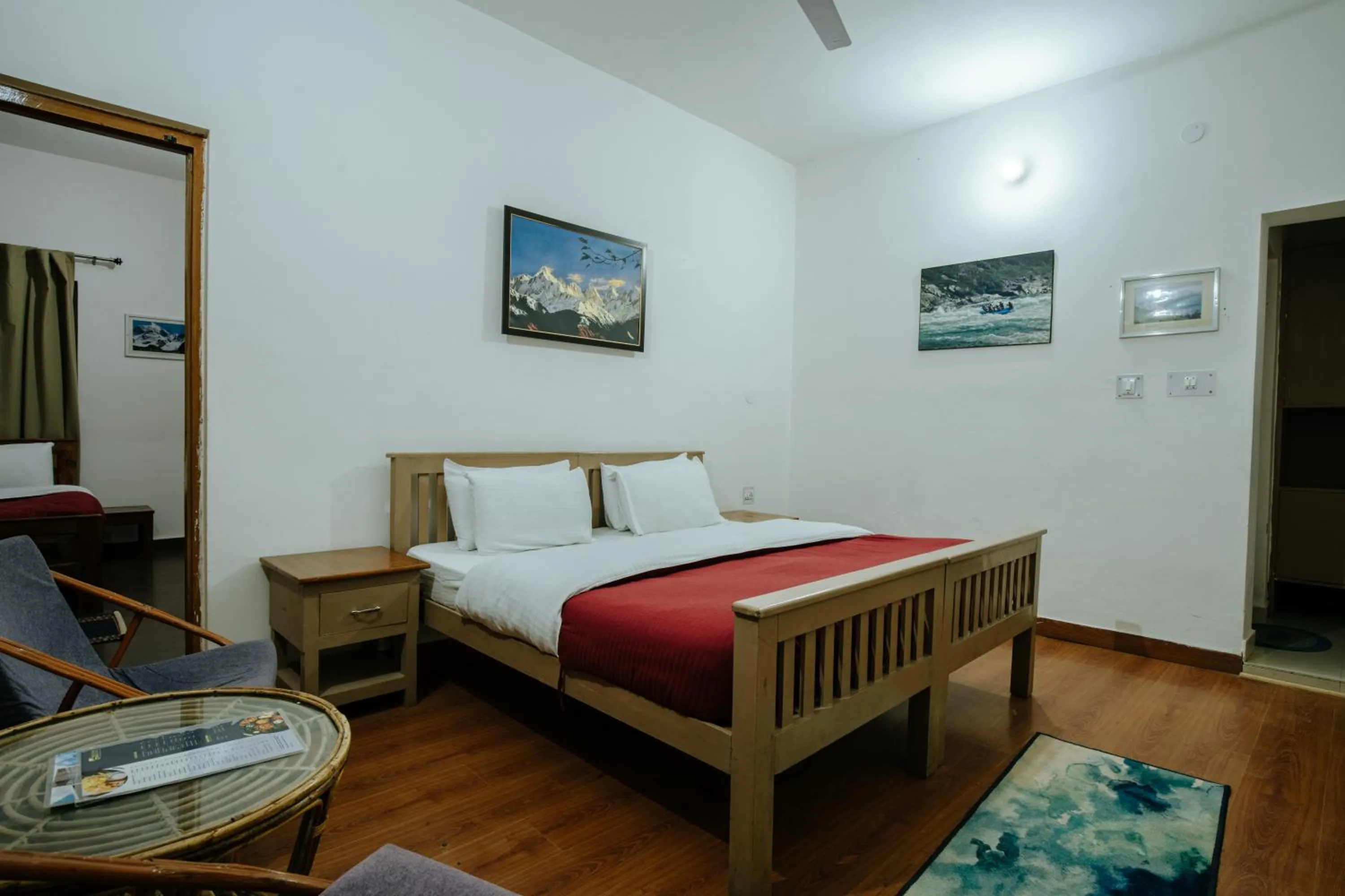 Two-Bedroom Apartment in Tehri Retreat Sursingdhar, Near New Tehri & Kanatal, By Himalayan Eco Lodges