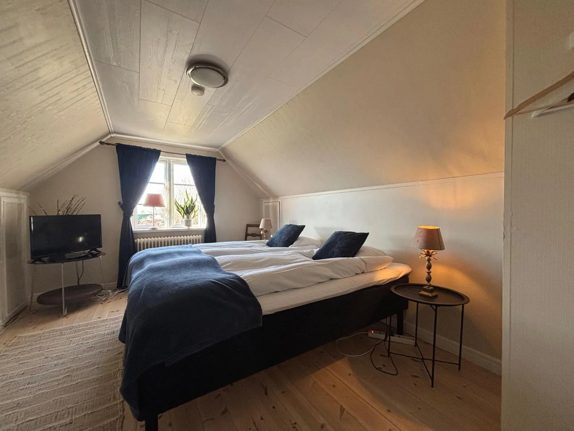 Bed in Husargårdens Bed & Breakfast