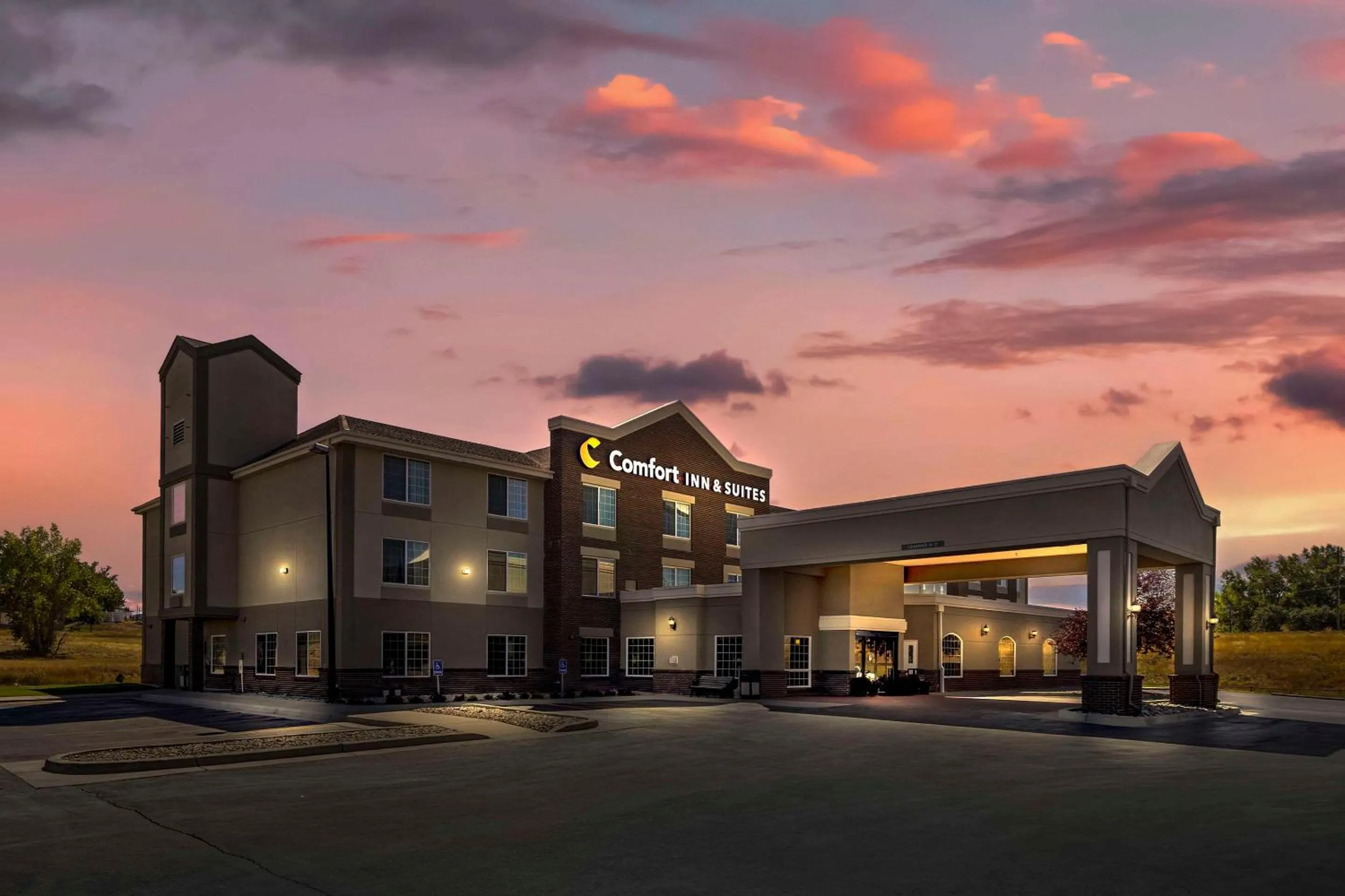 Property building in Comfort Inn & Suites Gillette near Campbell Medical Center