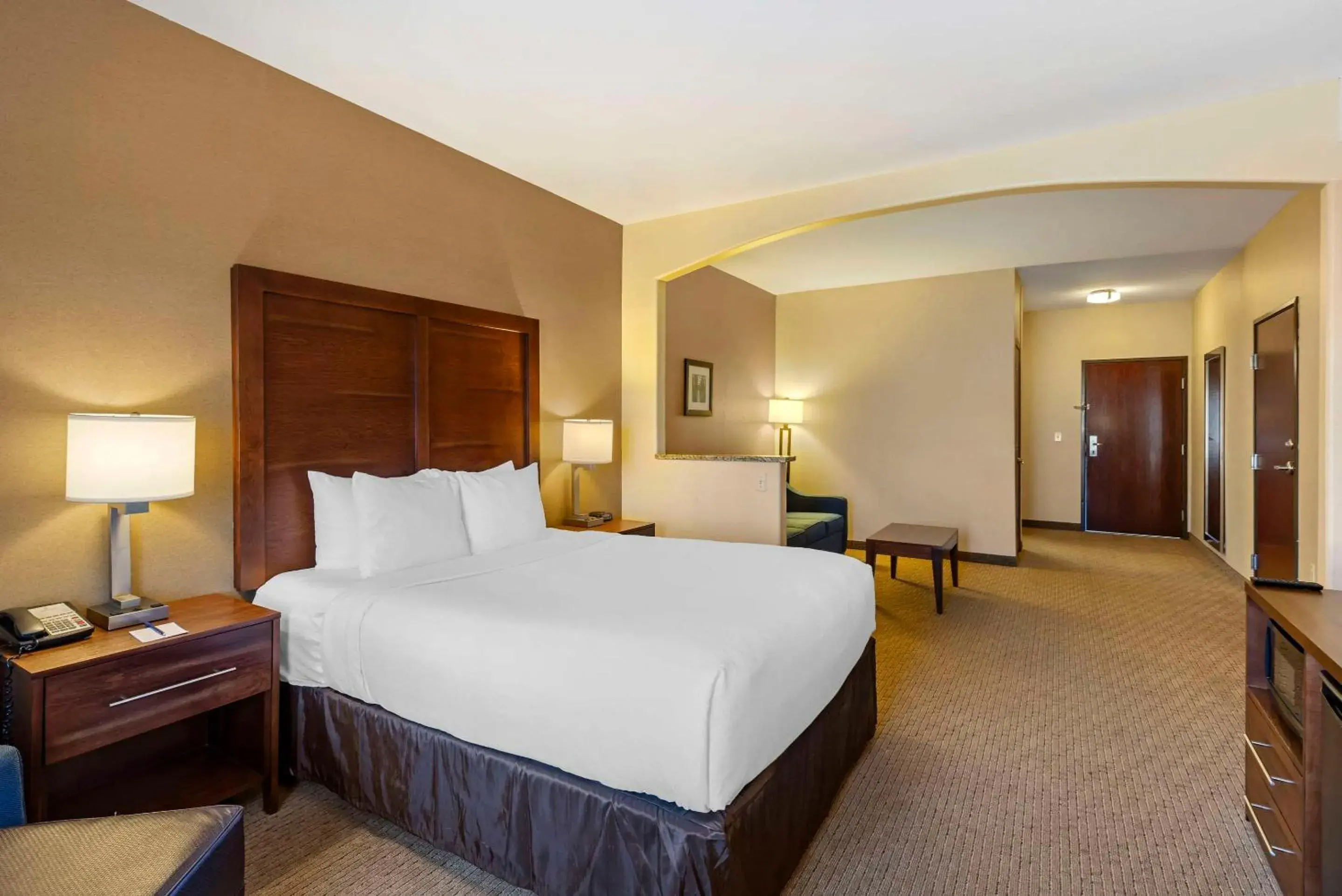 Bedroom, Bed in Comfort Inn & Suites Gillette near Campbell Medical Center Bedroom, Bed in Comfort Inn & Suites Gillette near Campbell Medical Center