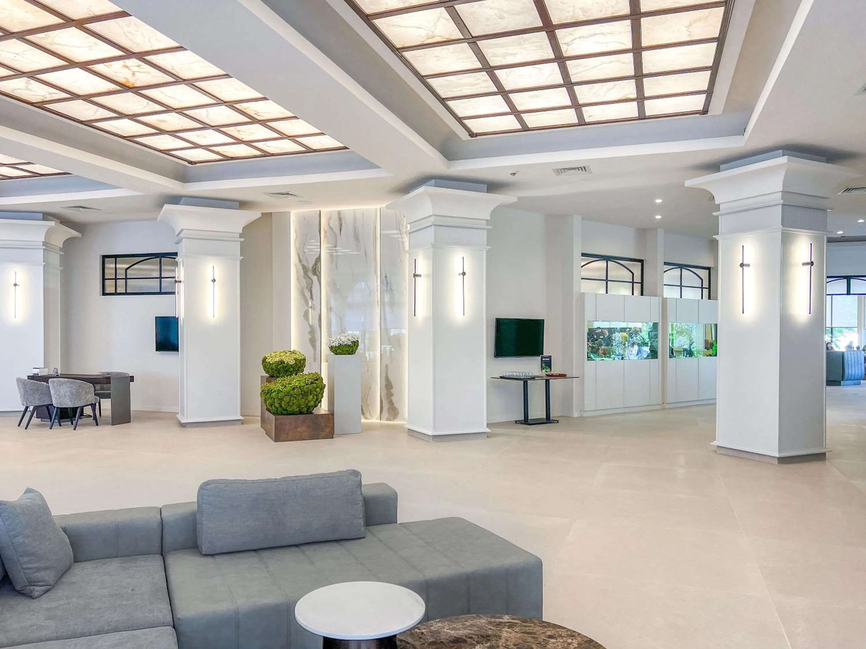 Lobby or reception in AquaClub GRIFID Hotel Bolero - Ultra All Inclusive & Private Beach