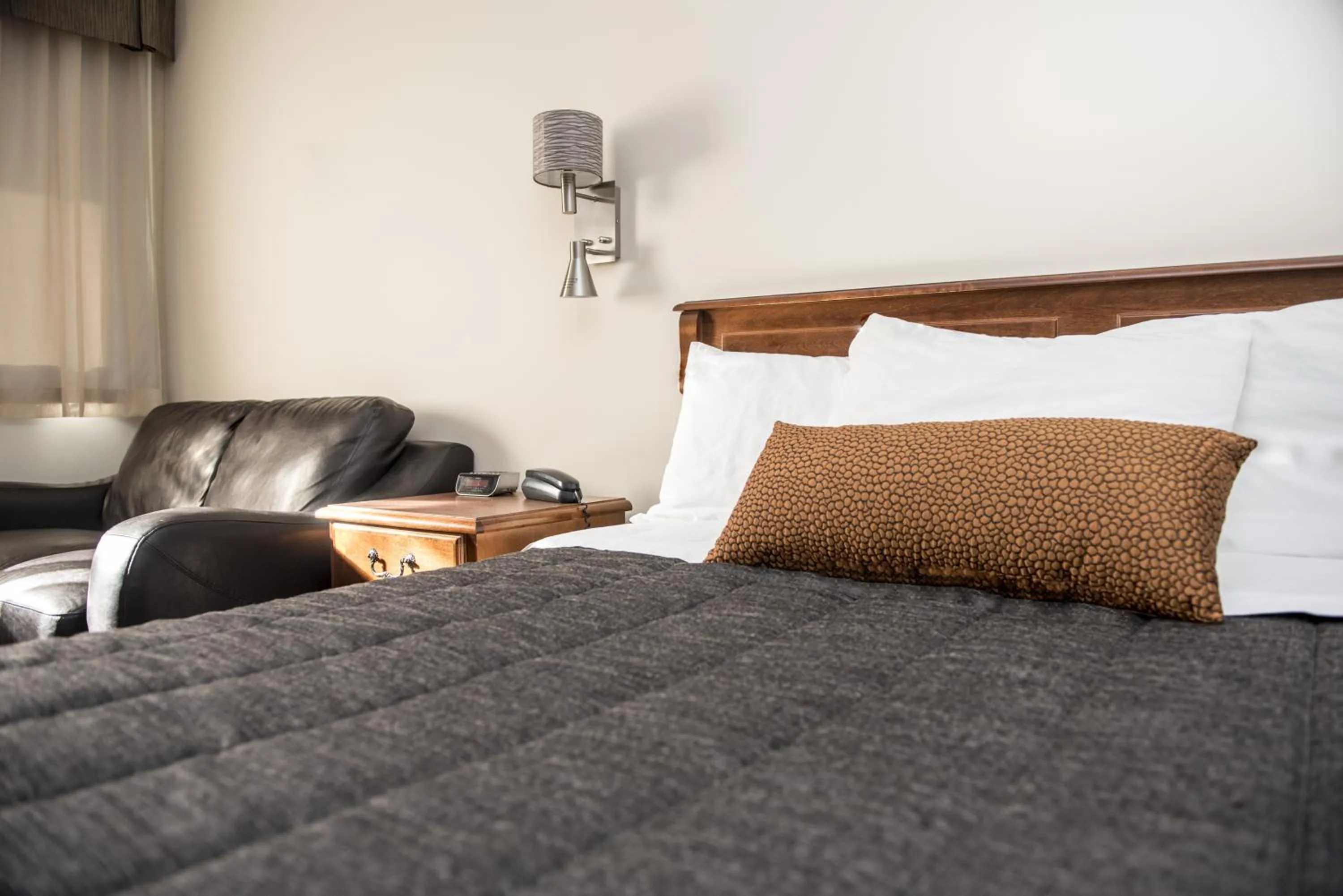 Photo of the whole room, Bed in Le Deauville Motel