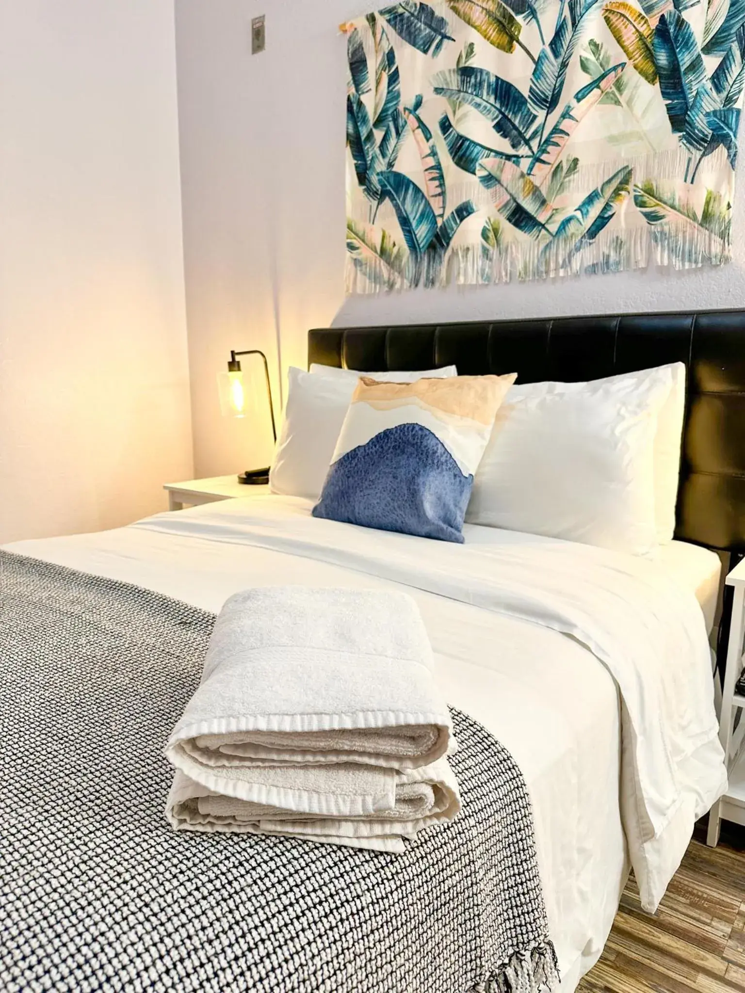 Bedroom, Bed in Samesun Venice Beach Hotel & Hostel Bedroom, Bed in Samesun Venice Beach Hotel & Hostel