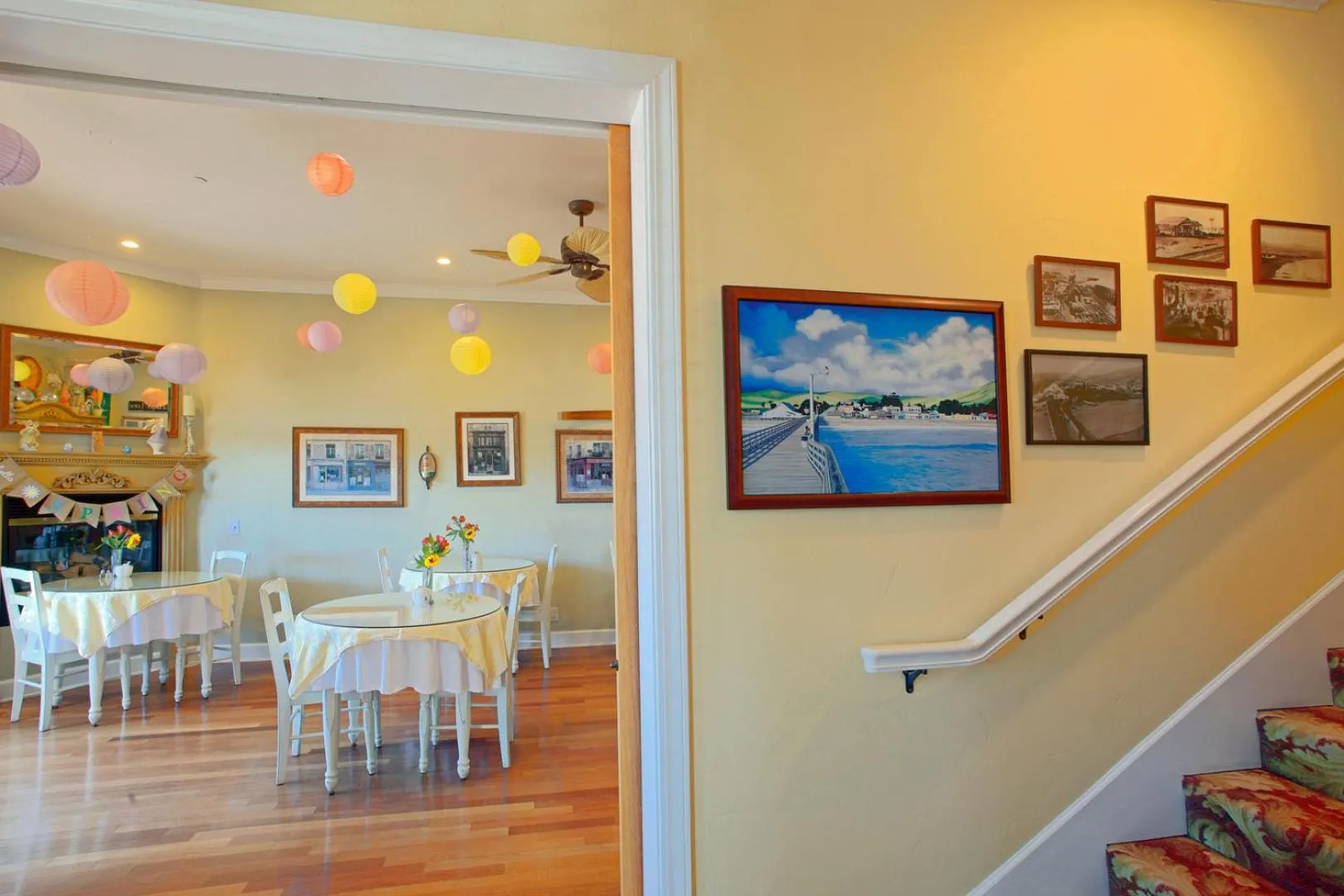 Decorative detail in Cayucos Sunset Inn