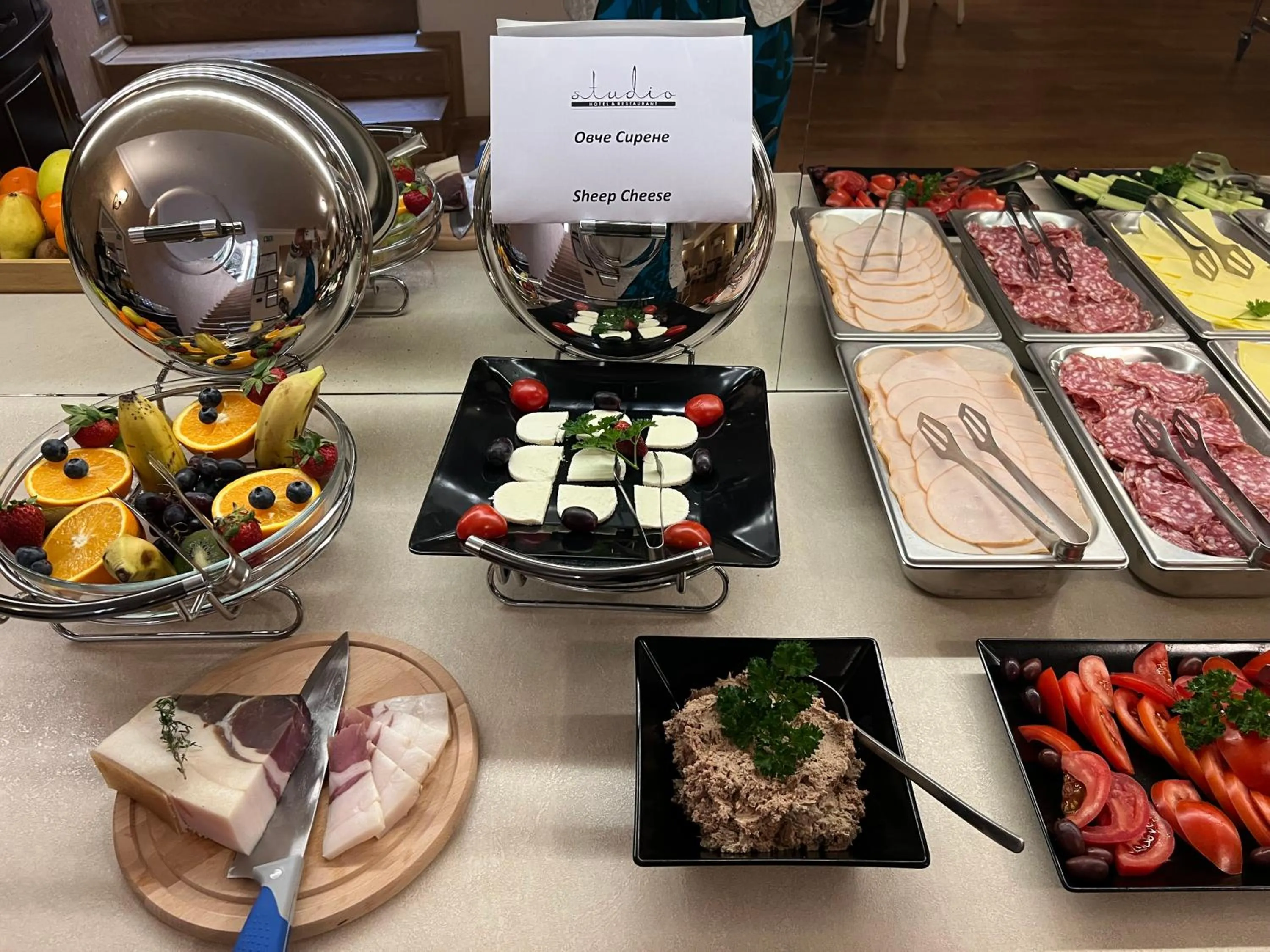 Breakfast in Hotel Studio