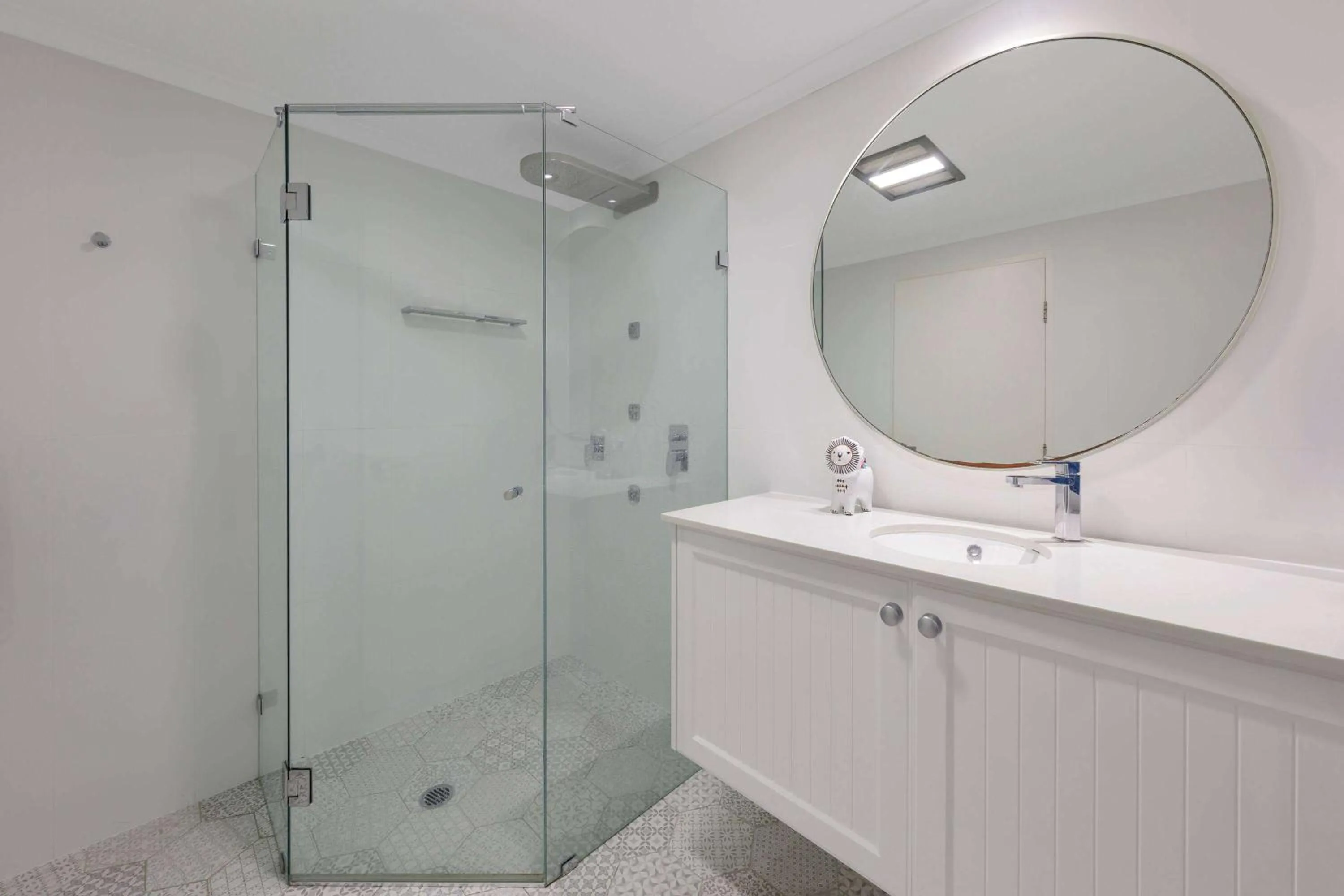 Bathroom in Ramada Resort by Wyndham Shoal Bay