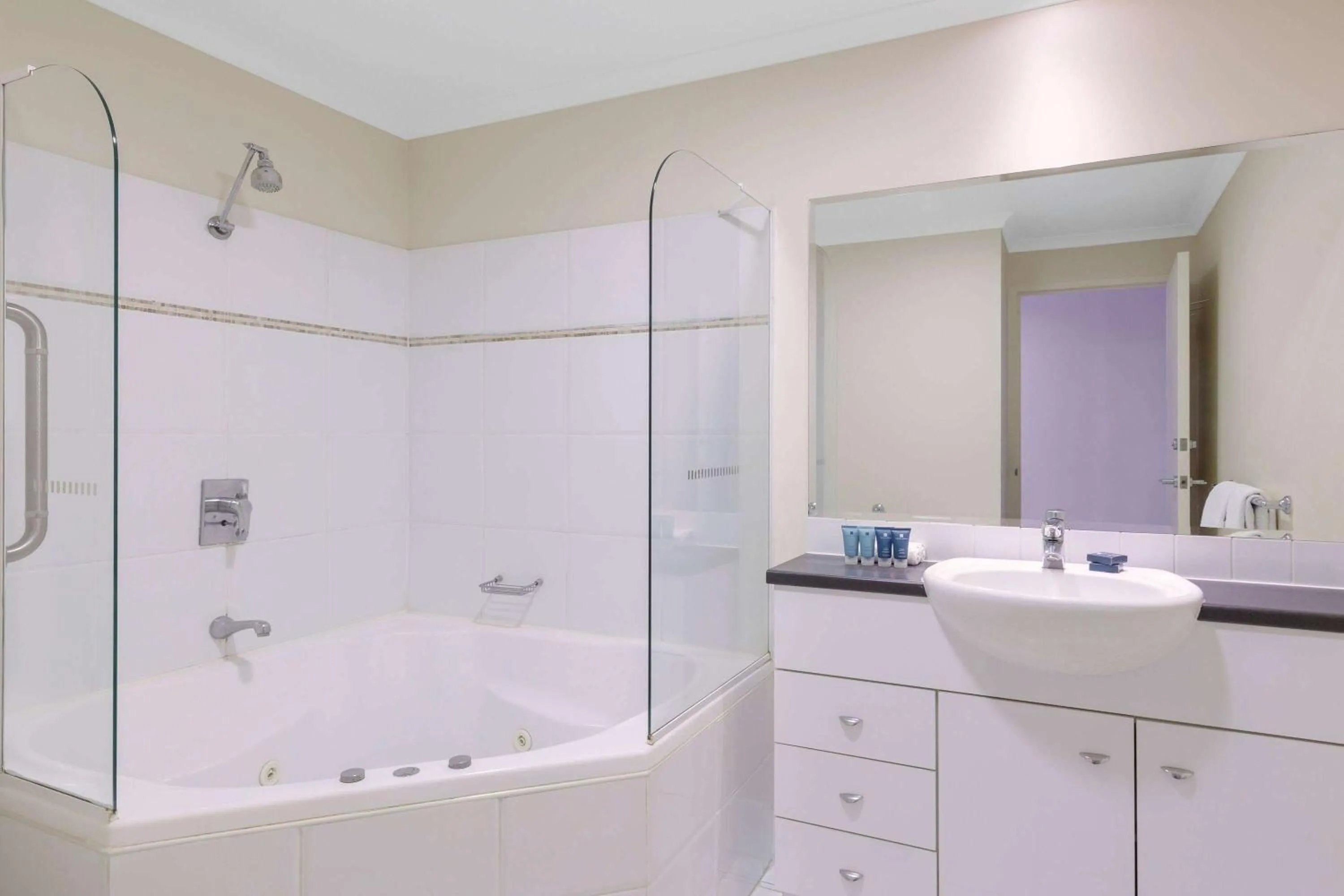 Bathroom in Ramada Resort by Wyndham Shoal Bay