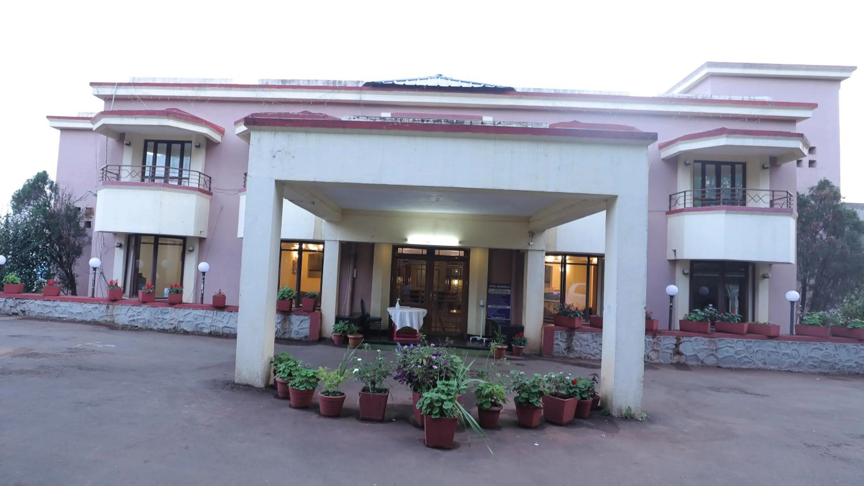 Facade/entrance in The Dhanhills - a valley view hotel in panchgani