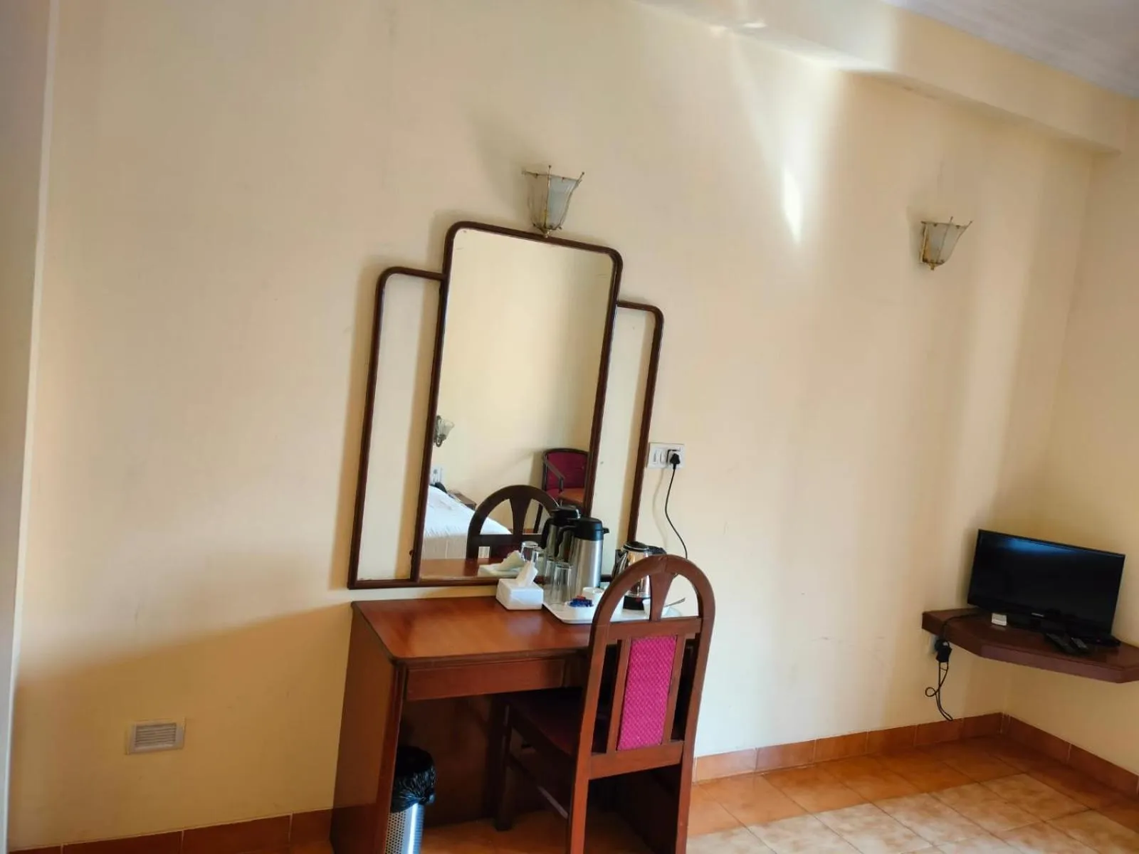 Property building in The Dhanhills - a valley view hotel in panchgani