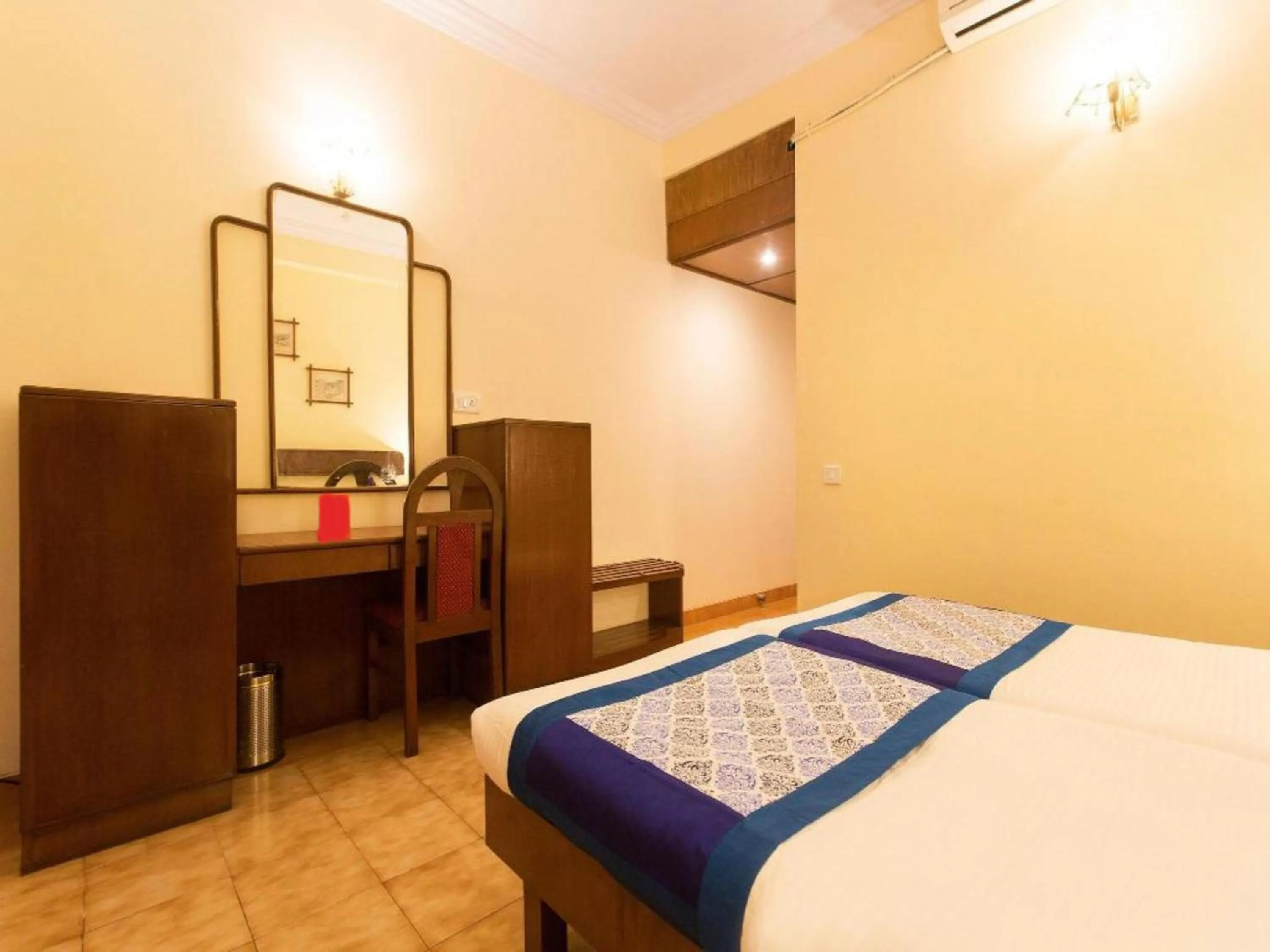 Bedroom, Bed in The Dhanhills - a valley view hotel in panchgani