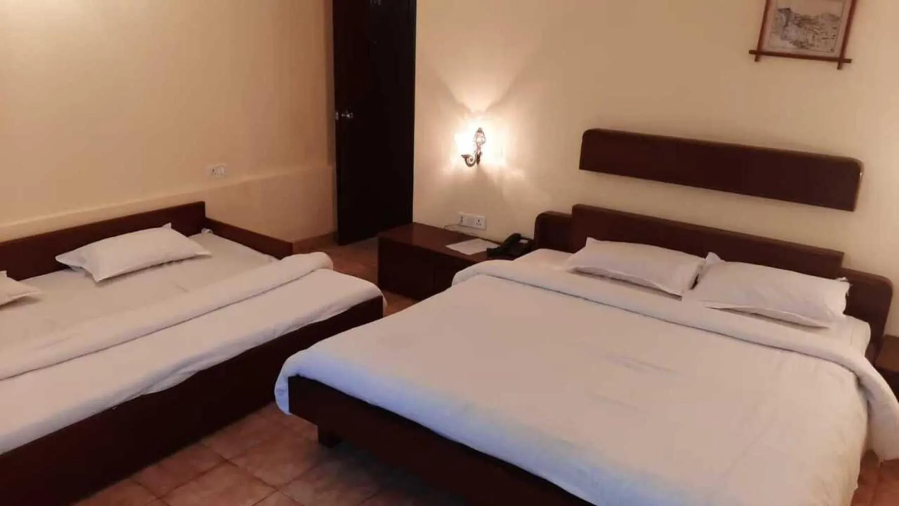 Bedroom, Bed in The Dhanhills - a valley view hotel in panchgani