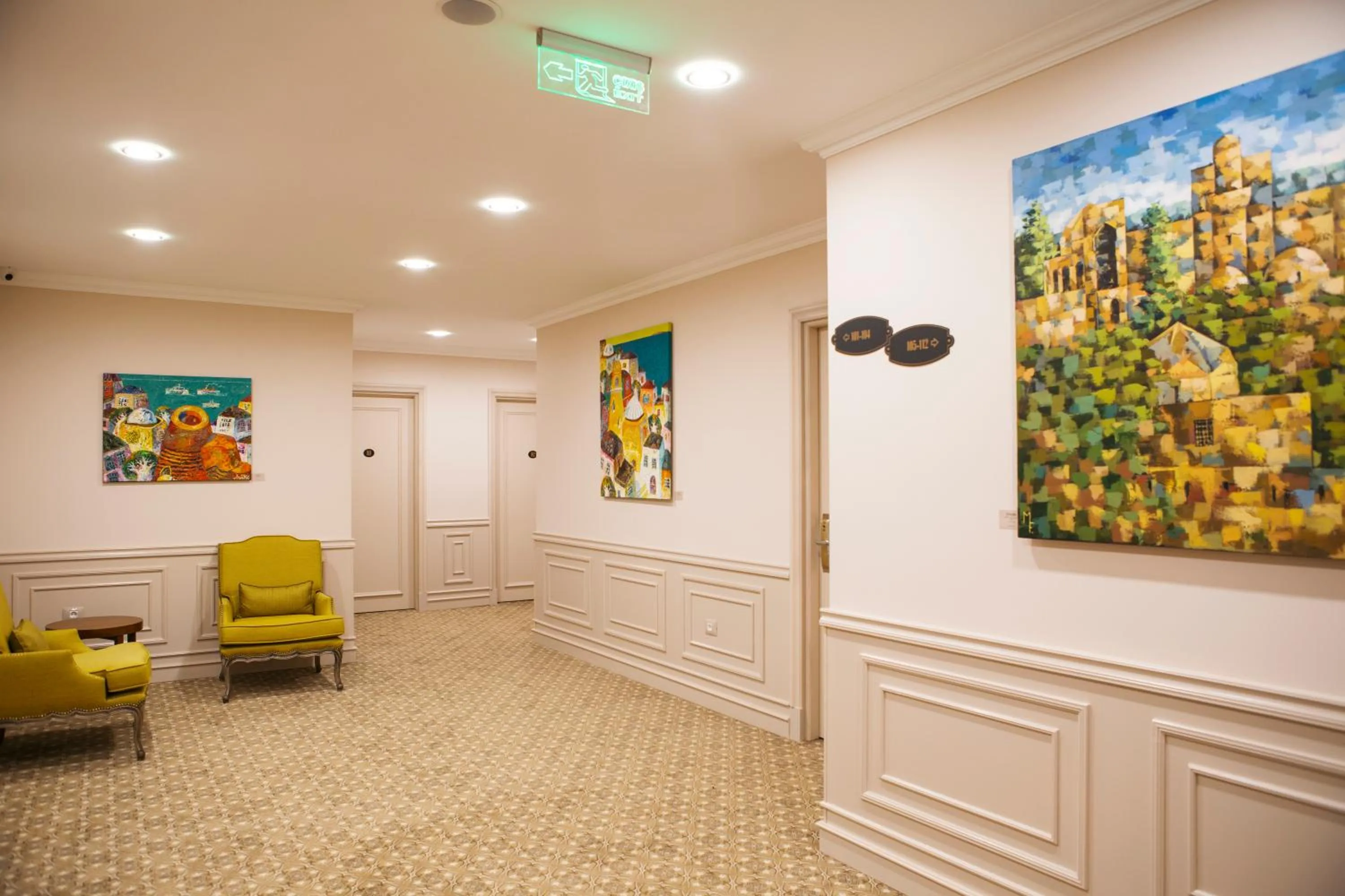 Lobby or reception in Boutique 19 Hotel