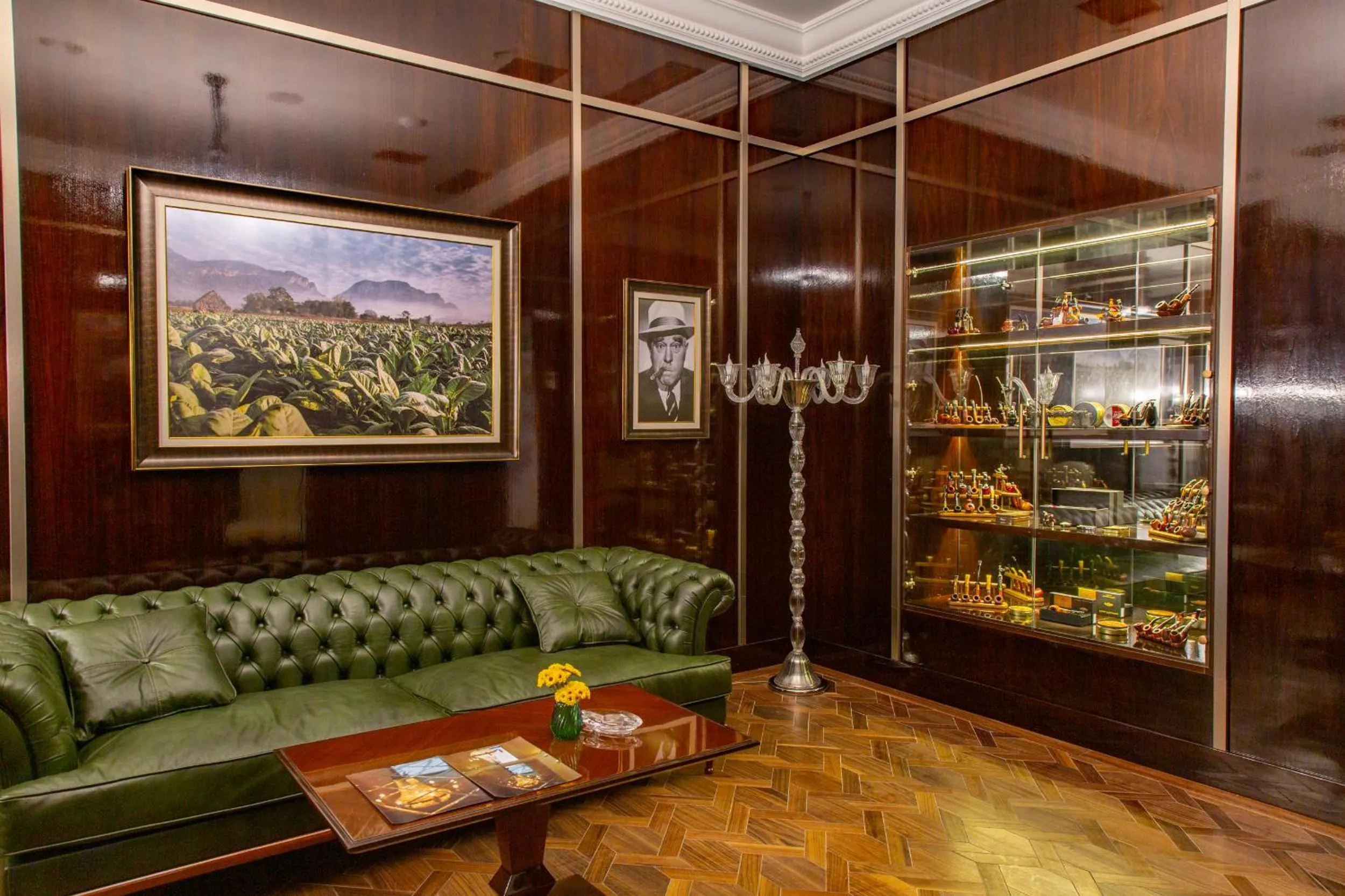 Lounge or bar in Boutique 19 Hotel