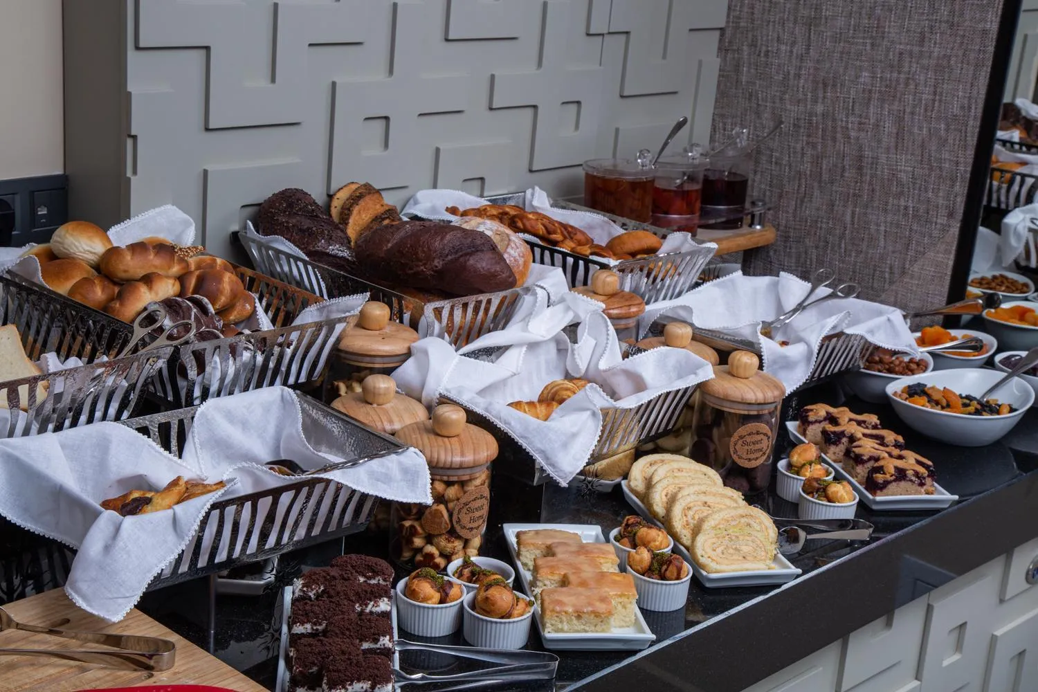 Buffet breakfast in Boutique 19 Hotel