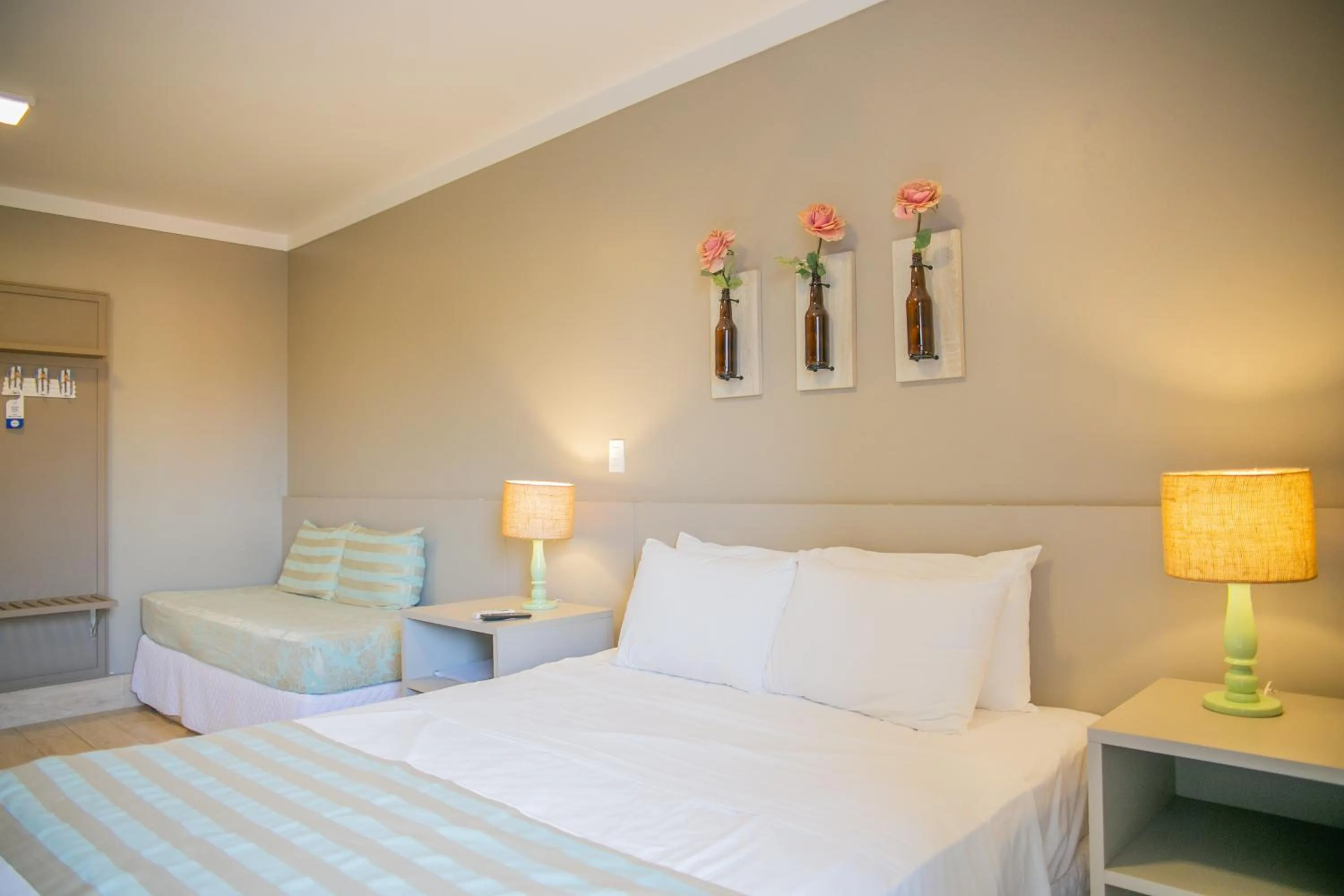 Photo of the whole room, Bed in Pousada Villa Di Enzo