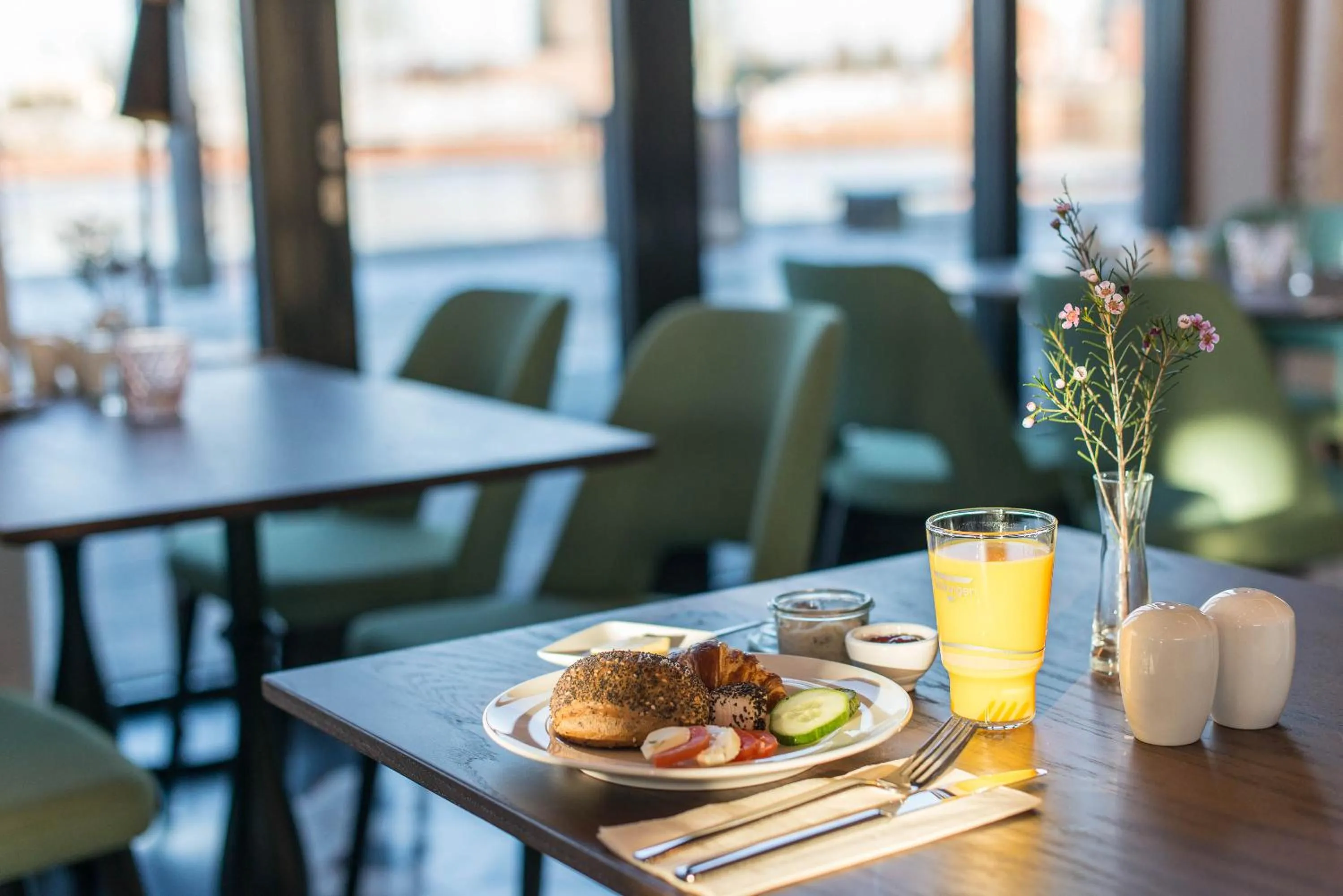 Buffet breakfast in THE LIBERTY Hotel Bremerhaven BW Signature Collection