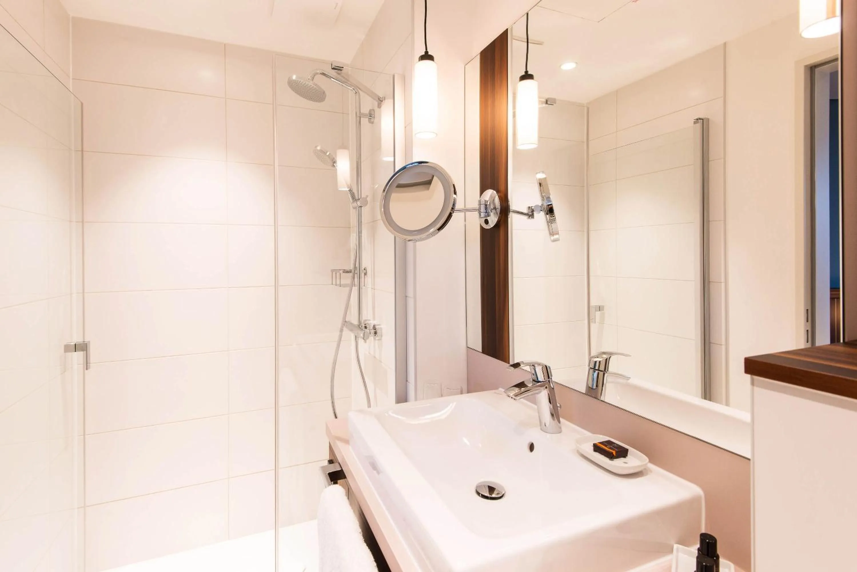 Bathroom in THE LIBERTY Hotel Bremerhaven BW Signature Collection