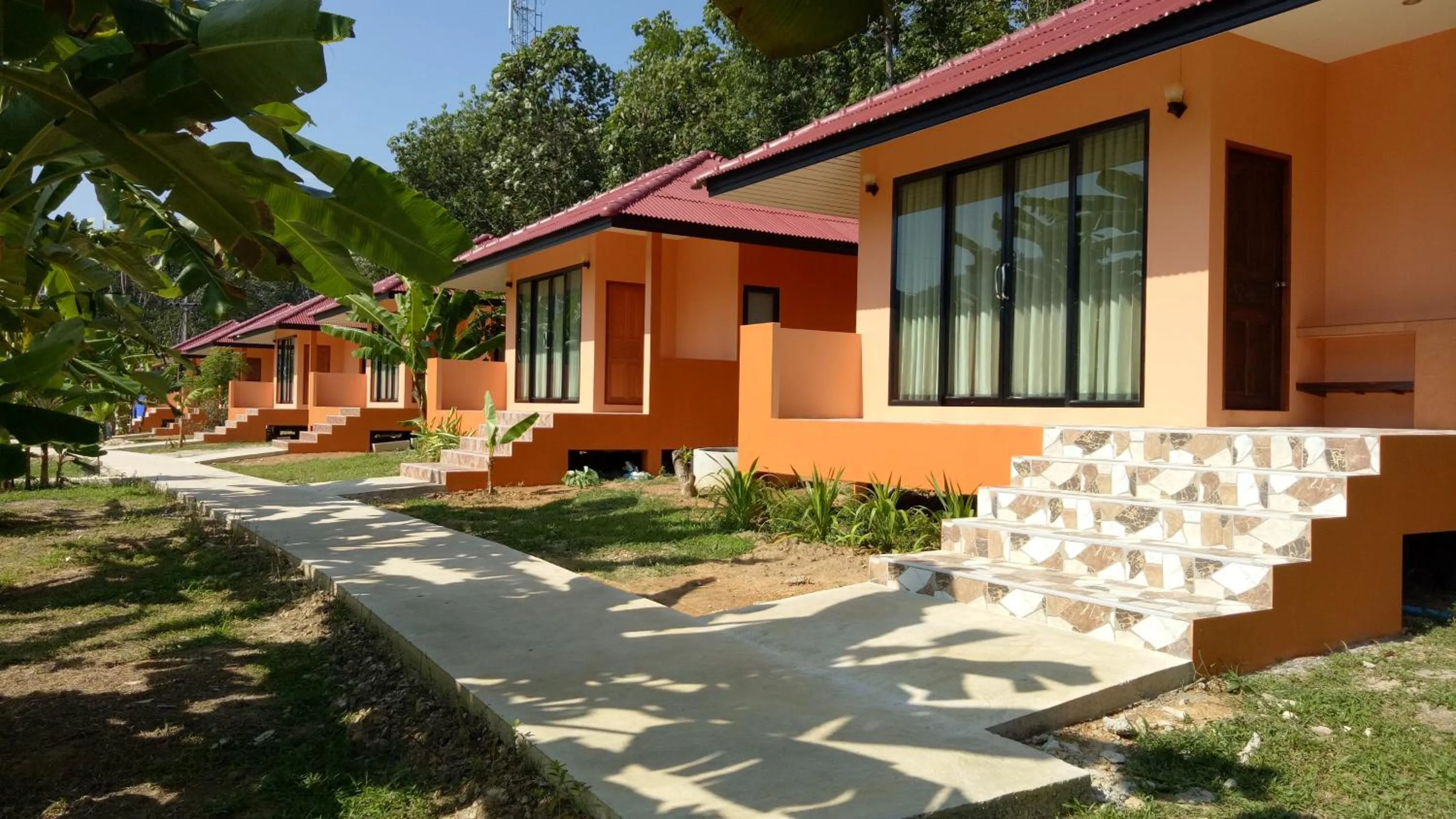 Property building in Baansuan Amaleena