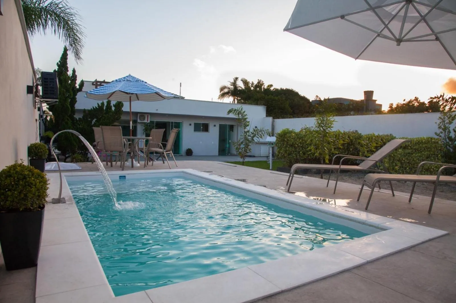 Swimming pool in Pousada Dom Marujo