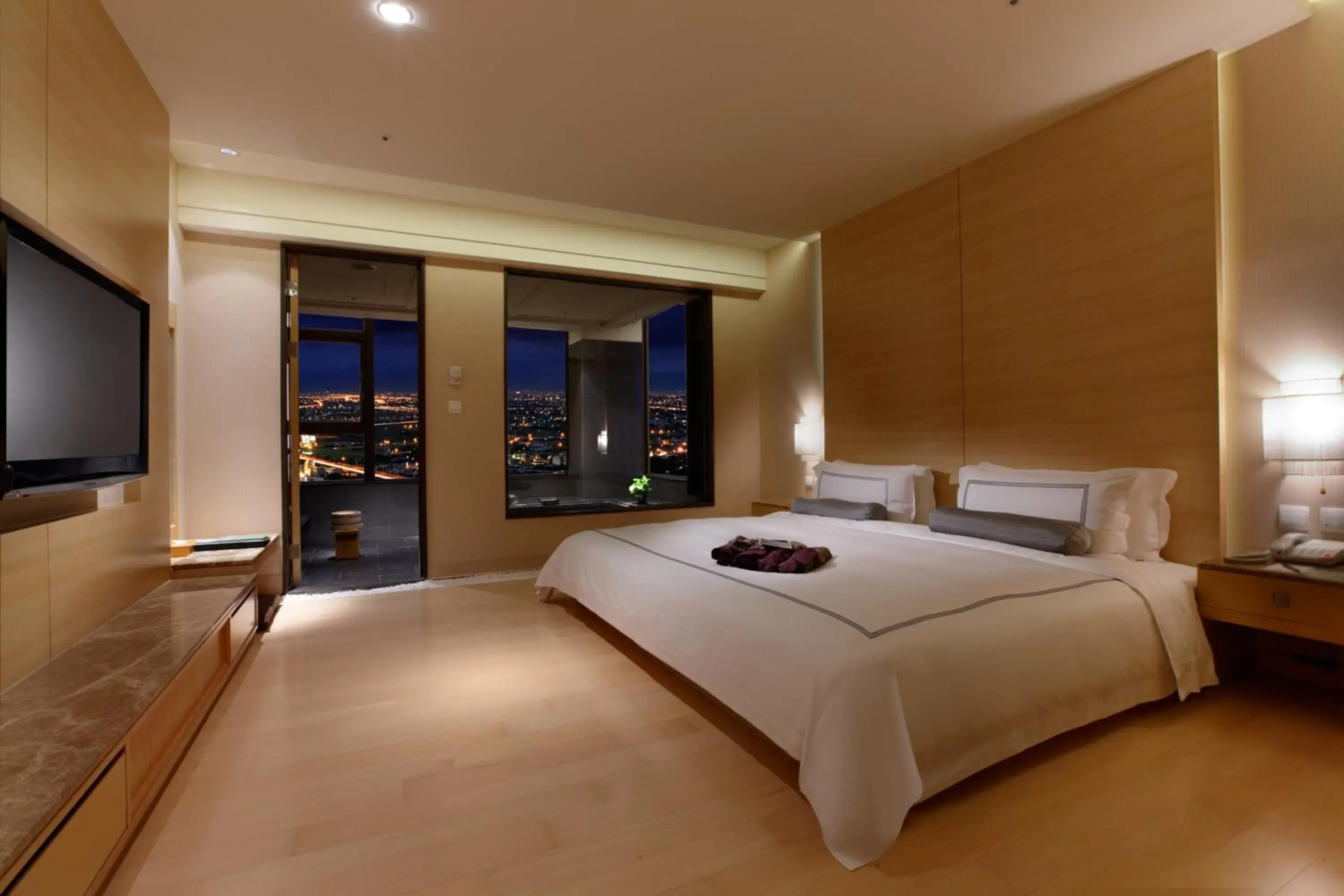 Photo of the whole room, Bed in Evergreen Resort Hotel - Jiaosi Photo of the whole room, Bed in Evergreen Resort Hotel - Jiaosi