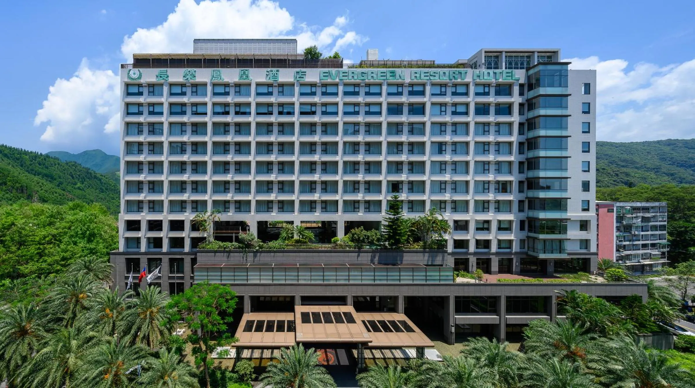 Property building in Evergreen Resort Hotel - Jiaosi