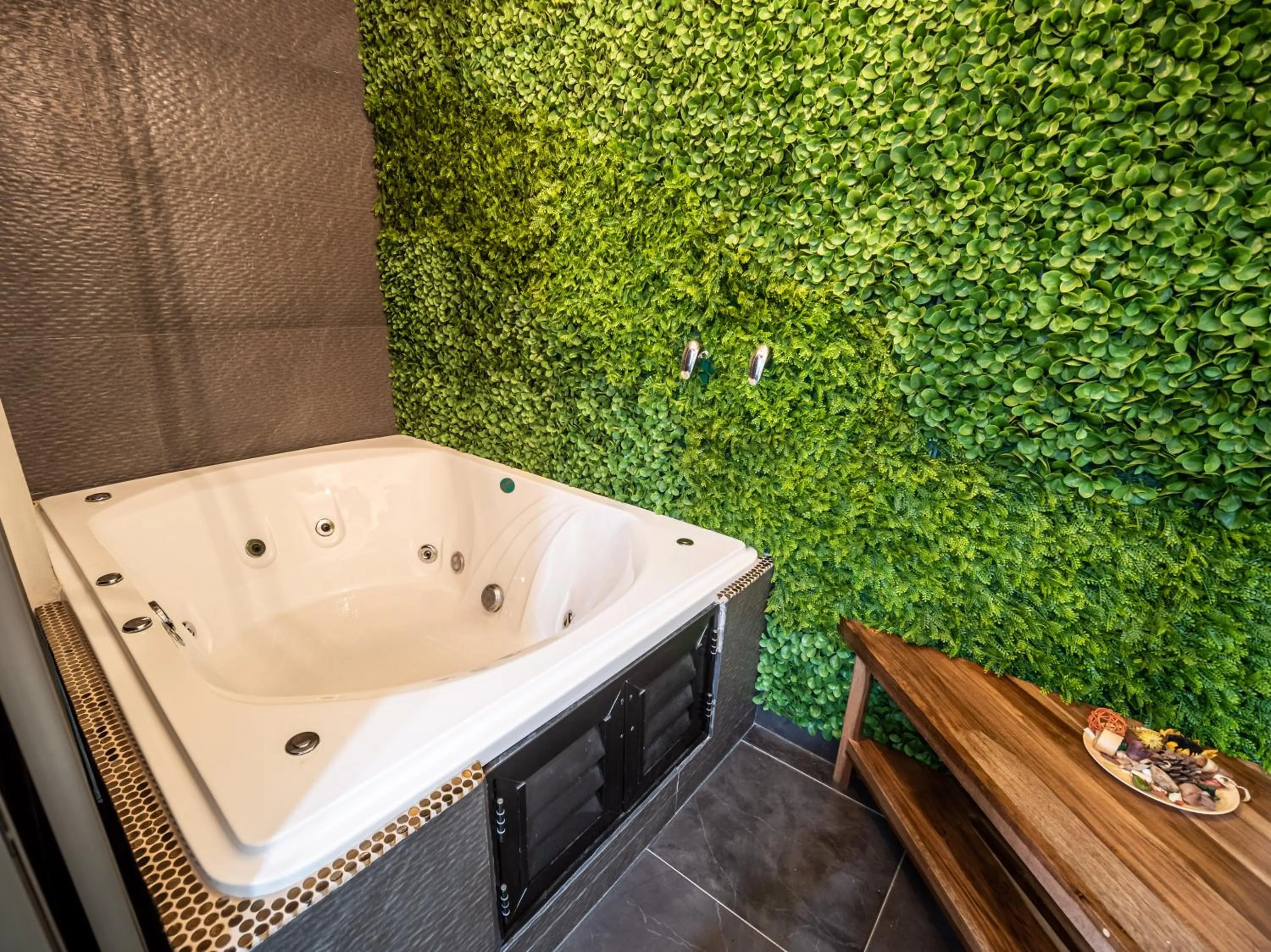 Steam room in Hotel DC Boutique & SPA