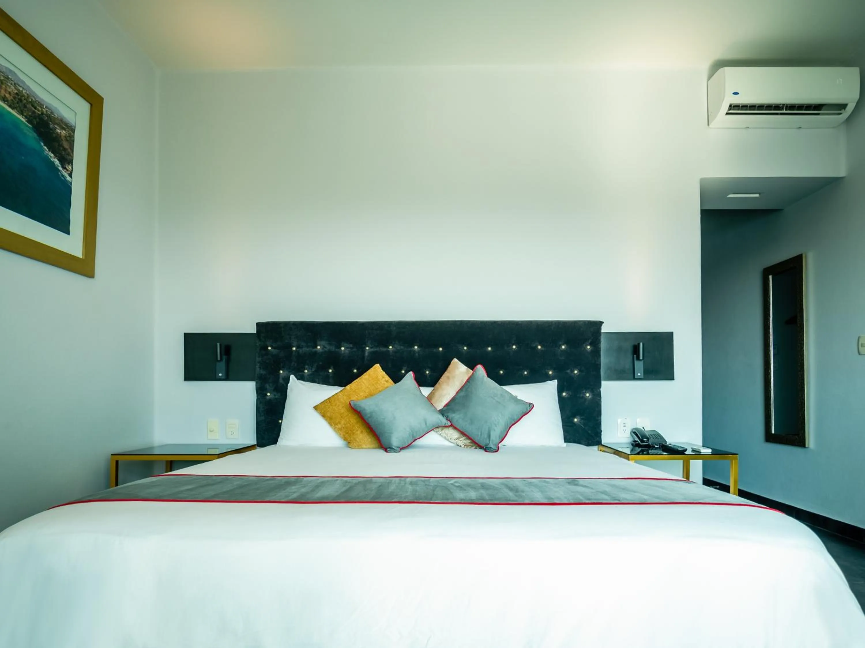 Photo of the whole room, Bed in Hotel DC Boutique & SPA