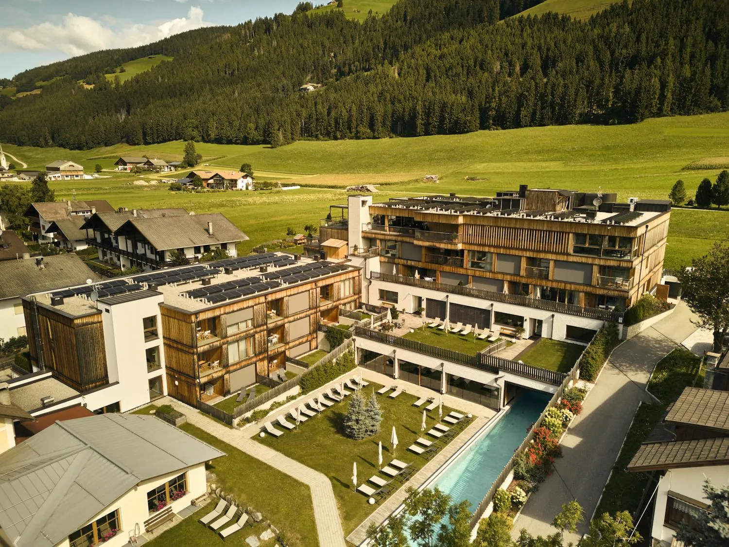 Property building in Hirben Naturlaub