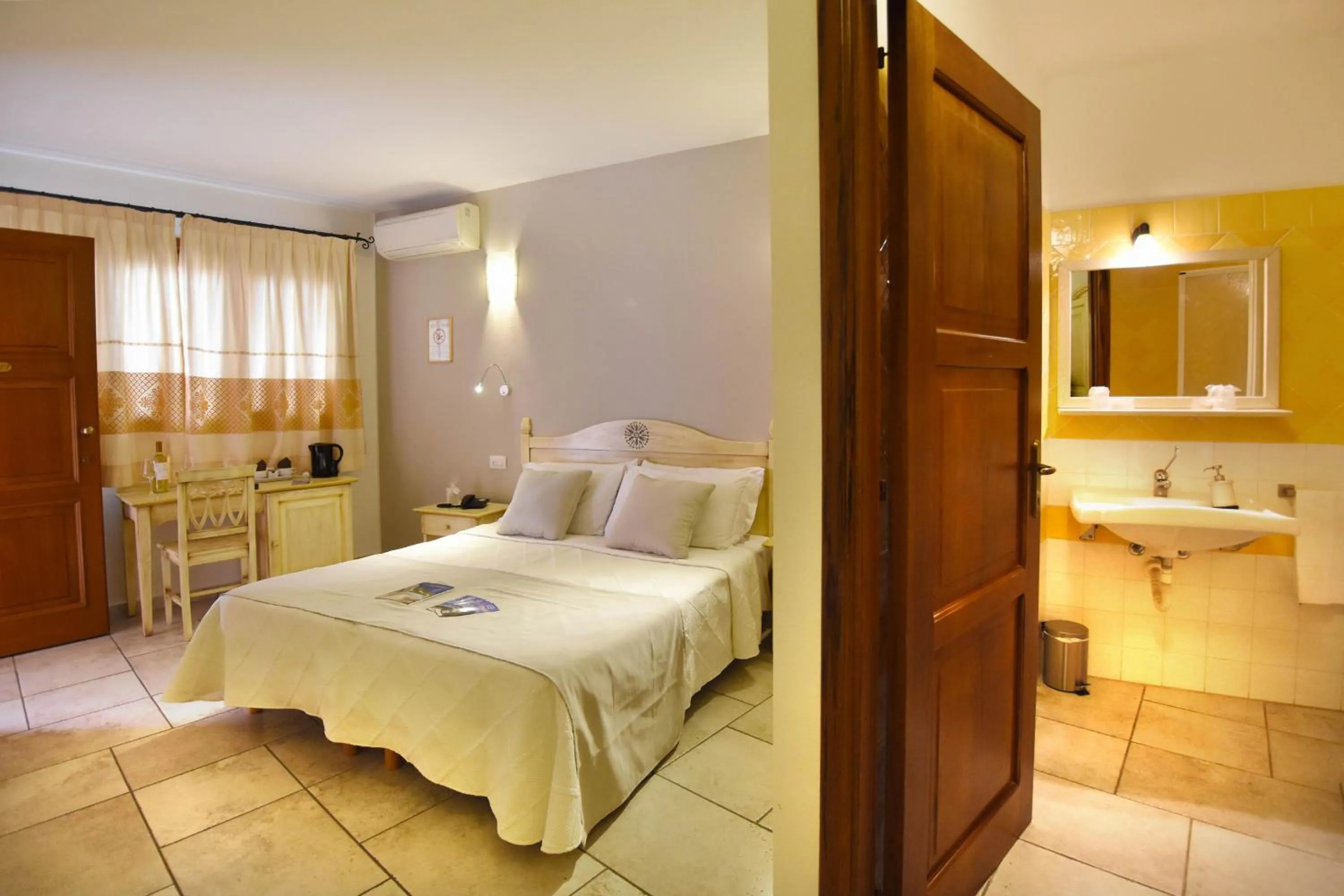 Bed in Hotel I Graniti