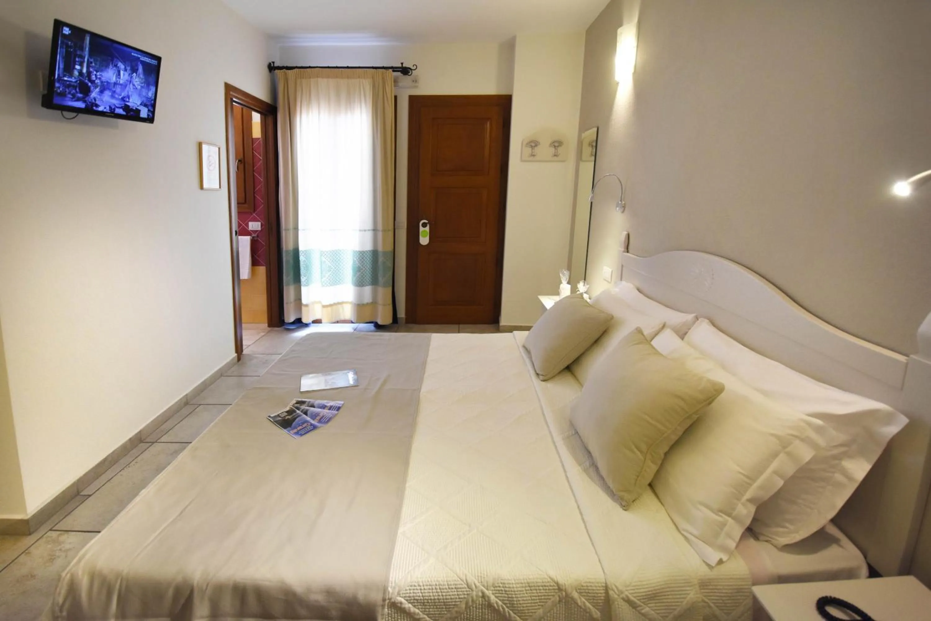 Bed in Hotel I Graniti