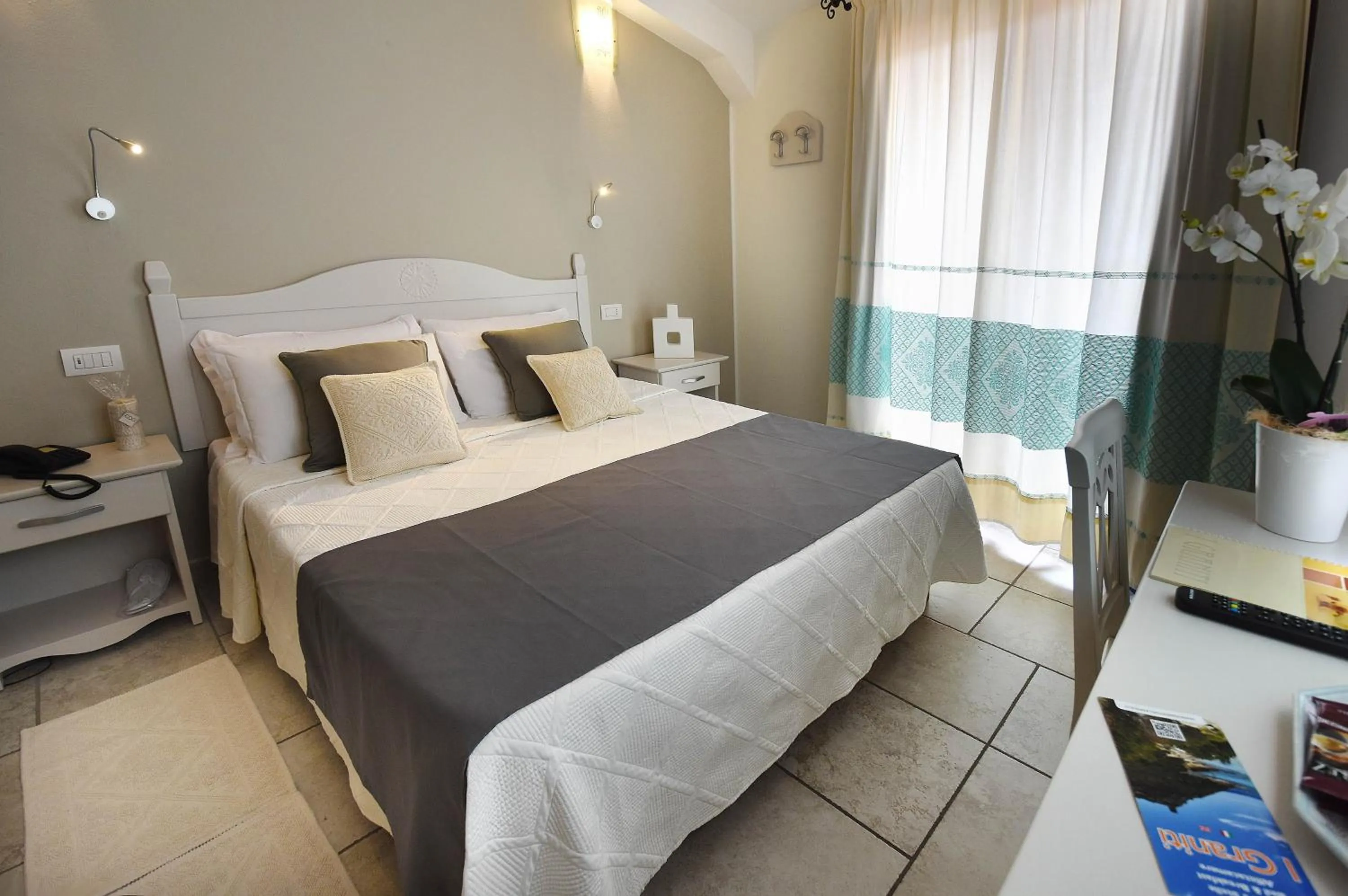 Bed in Hotel I Graniti