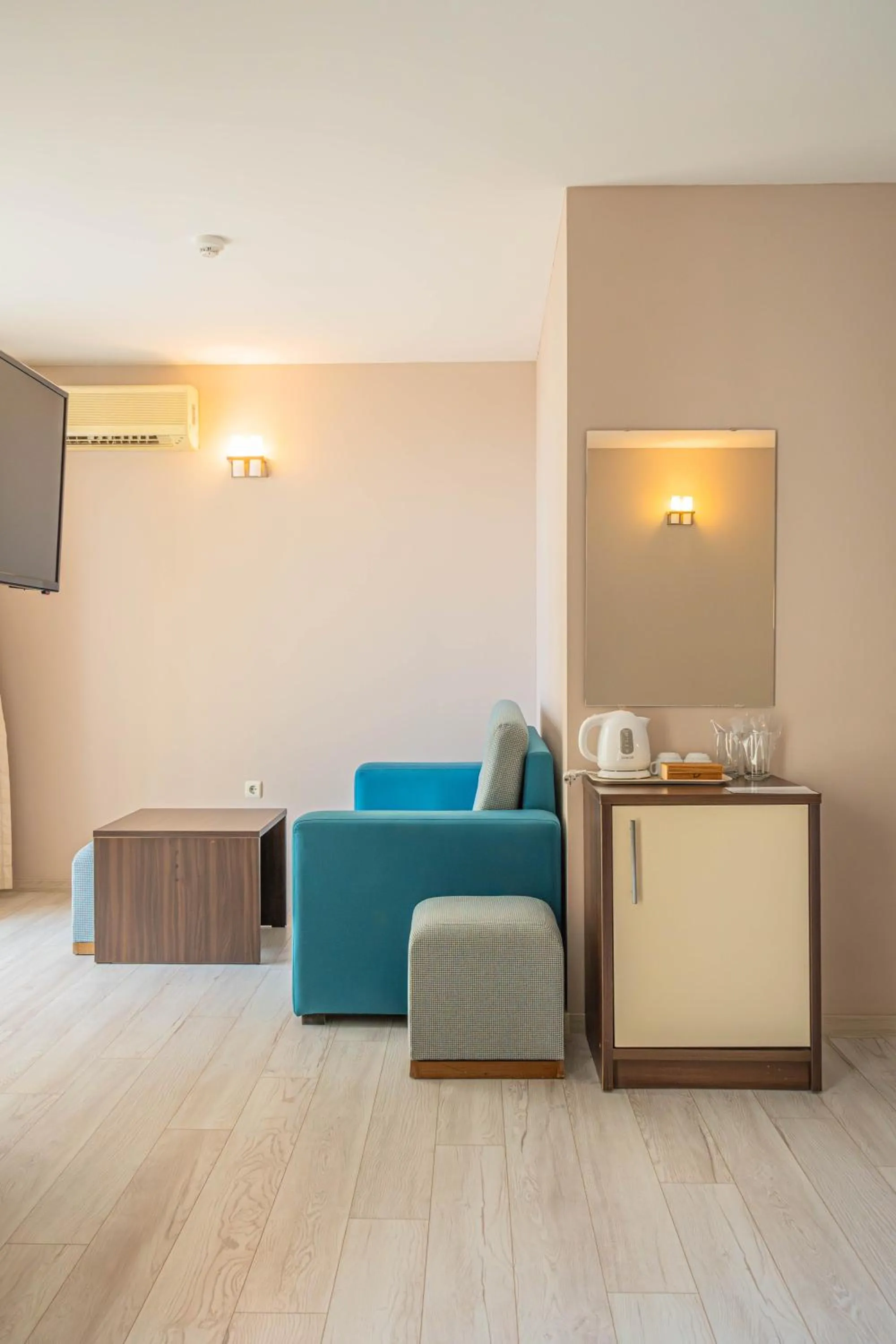 TV and multimedia in Valeo Hotel