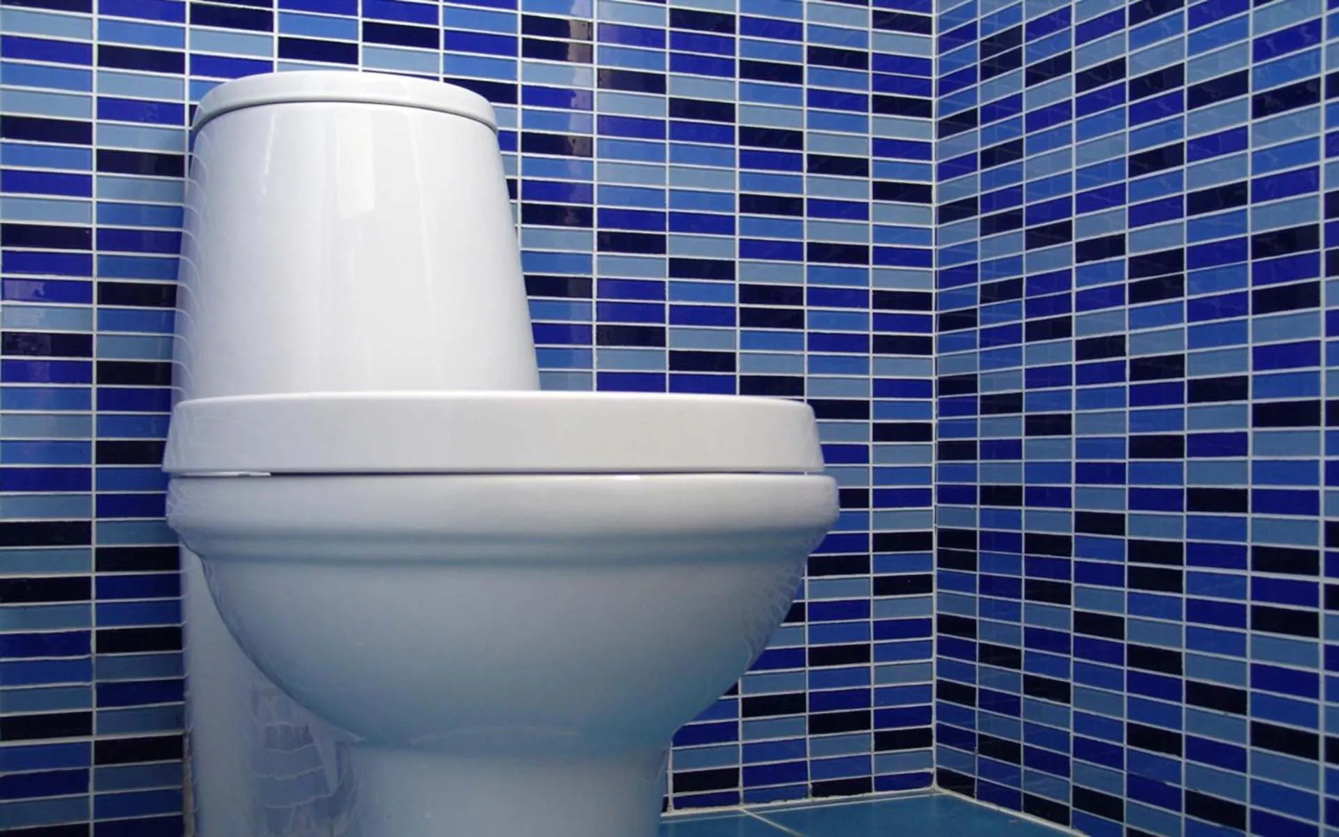 Toilet in Valeo Hotel