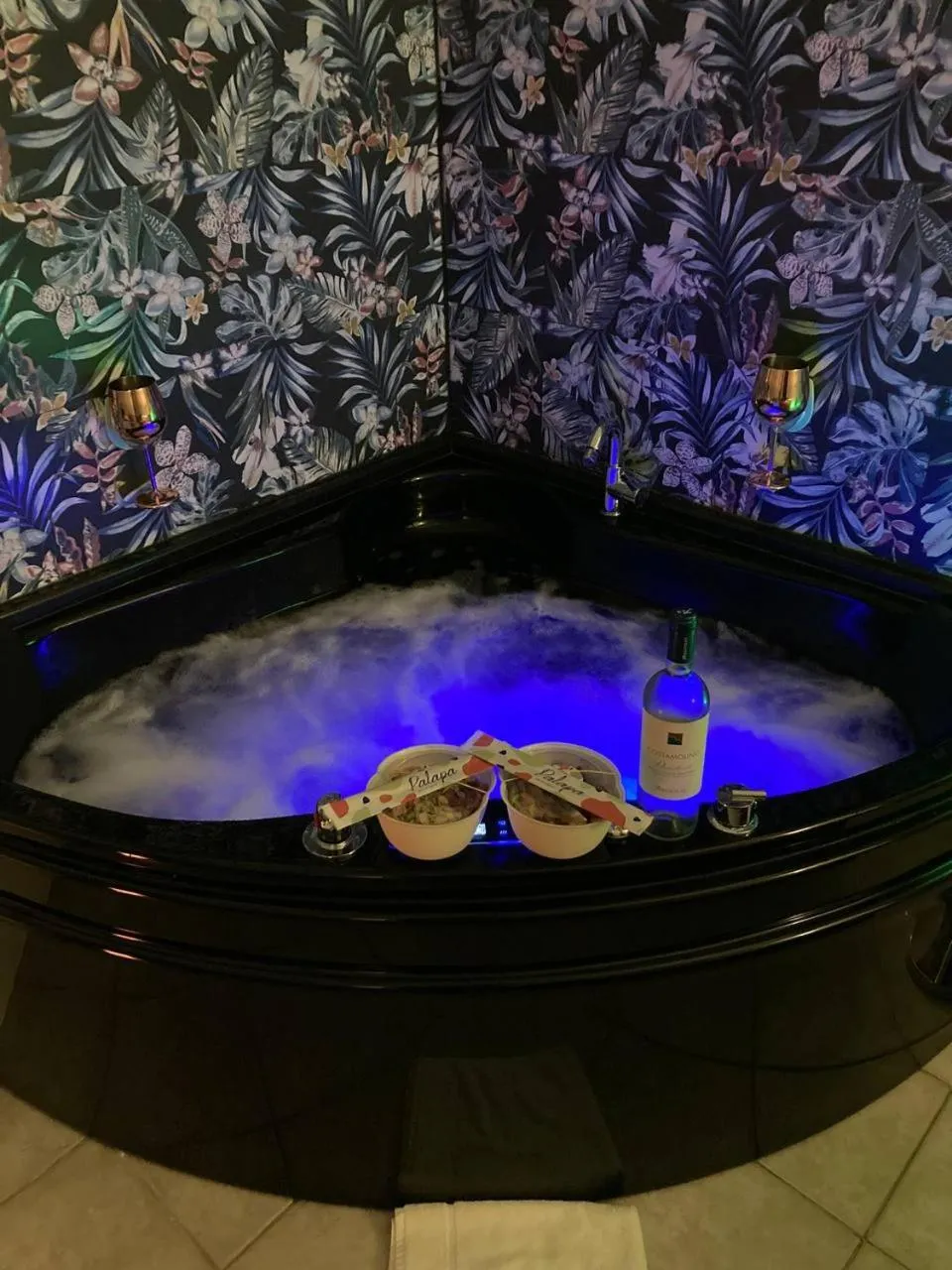 Hot Tub in Villa Arazurrina