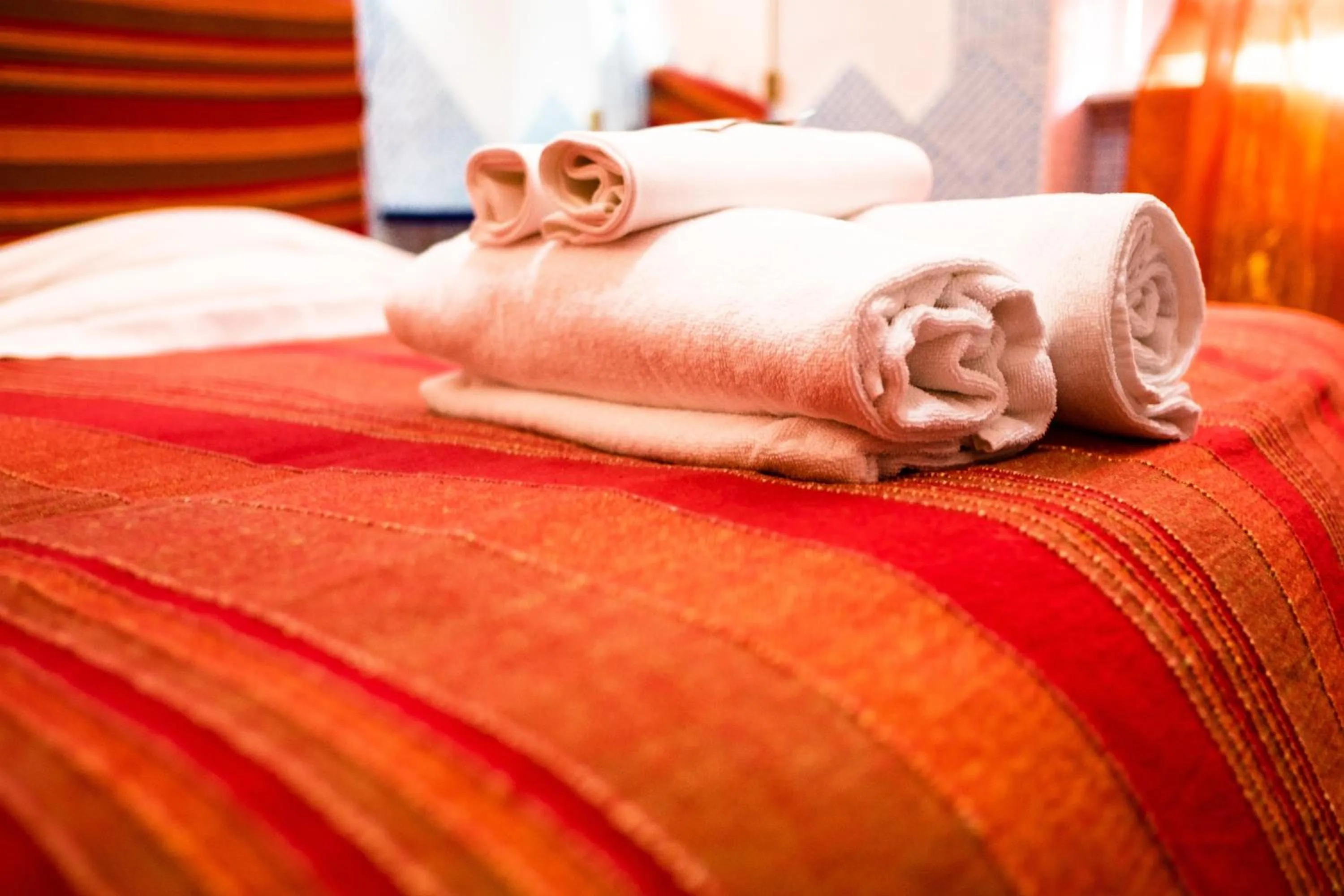 Spring, Bed in Villa Arazurrina