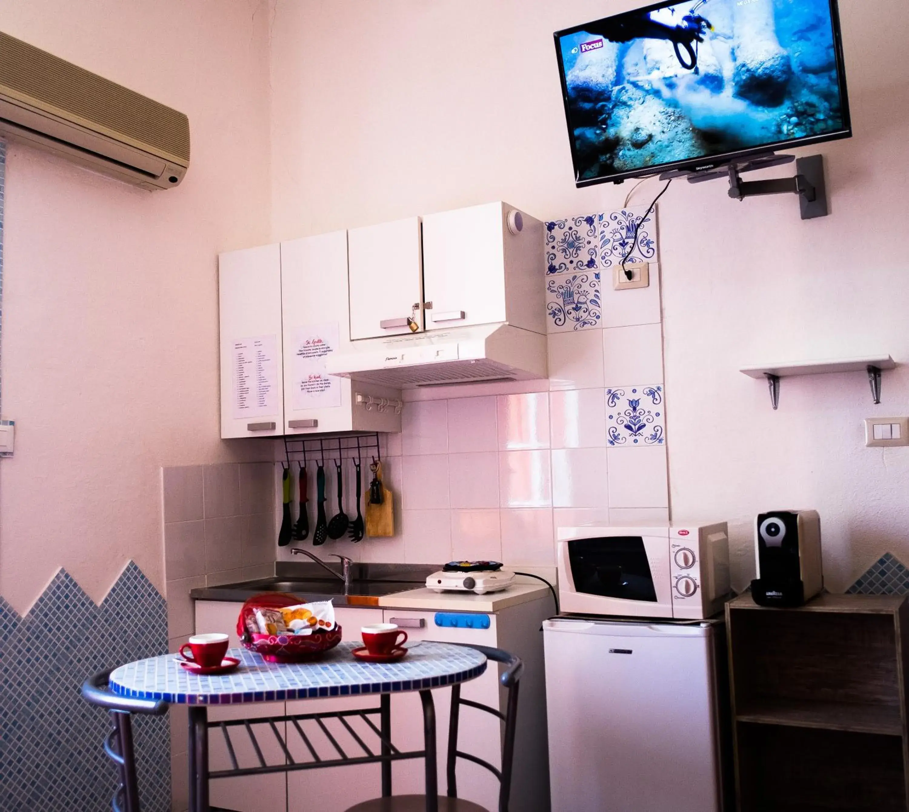 Triple Room with Private Bathroom in Villa Arazurrina Triple Room with Private Bathroom in Villa Arazurrina