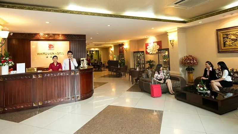 Lobby or reception in White Lion Hotel