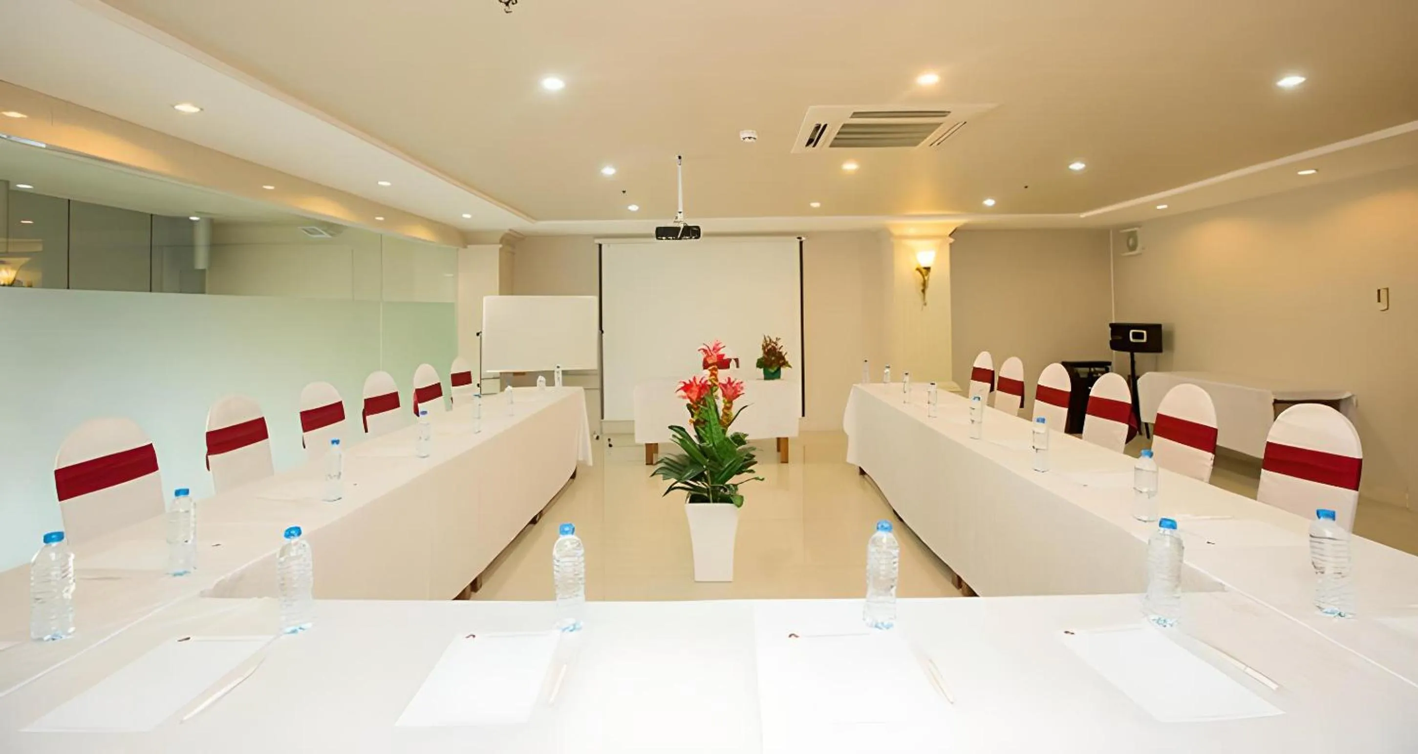 Meeting/conference room in White Lion Hotel