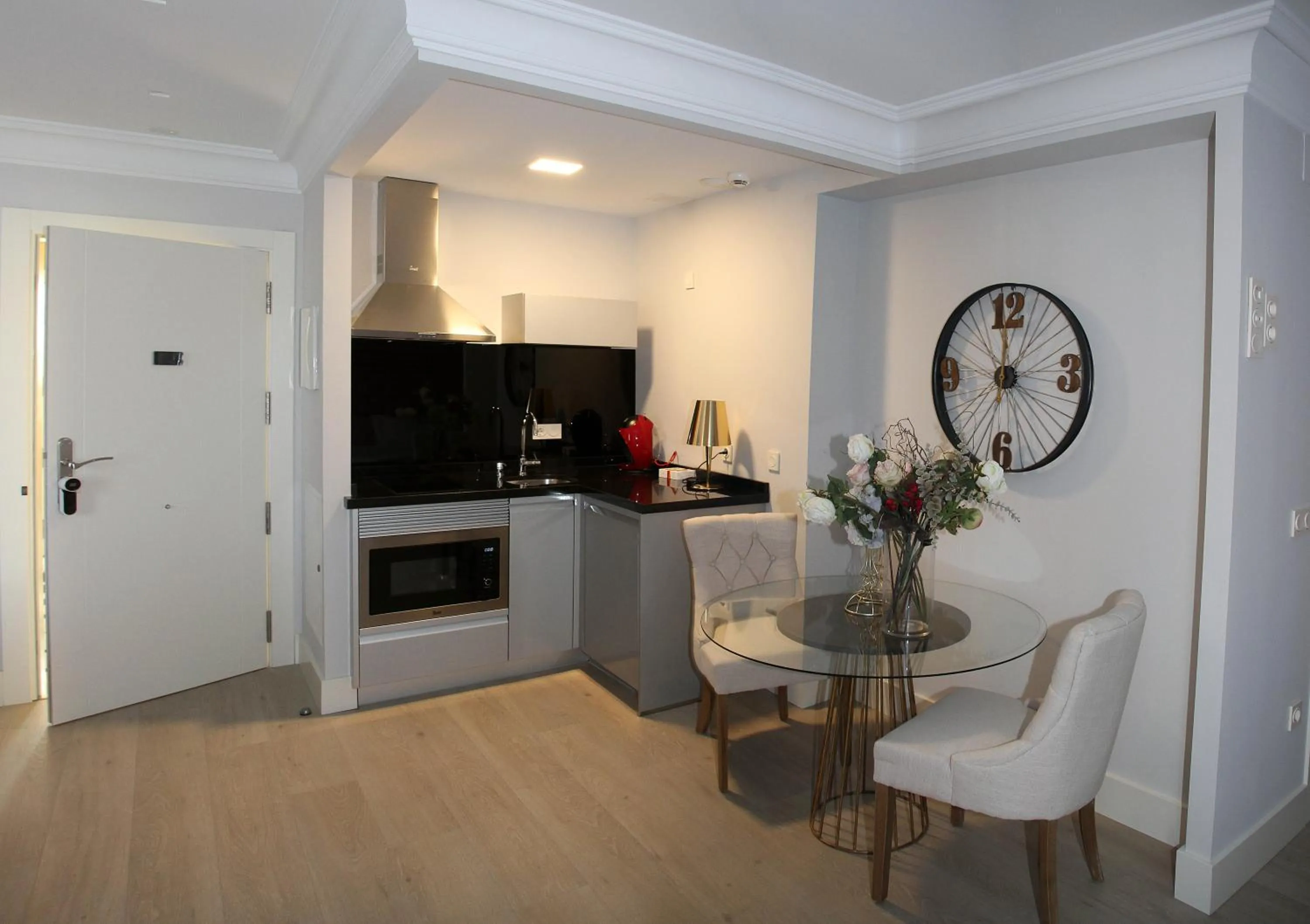 Kitchen or kitchenette in Principia Suites