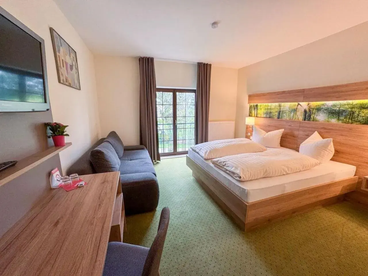 Comfort Double Room in Hotel Schwartze Comfort Double Room in Hotel Schwartze