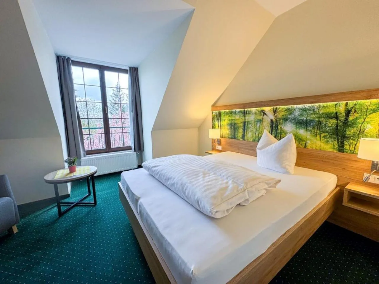 Photo of the whole room, Bed in Hotel Schwartze