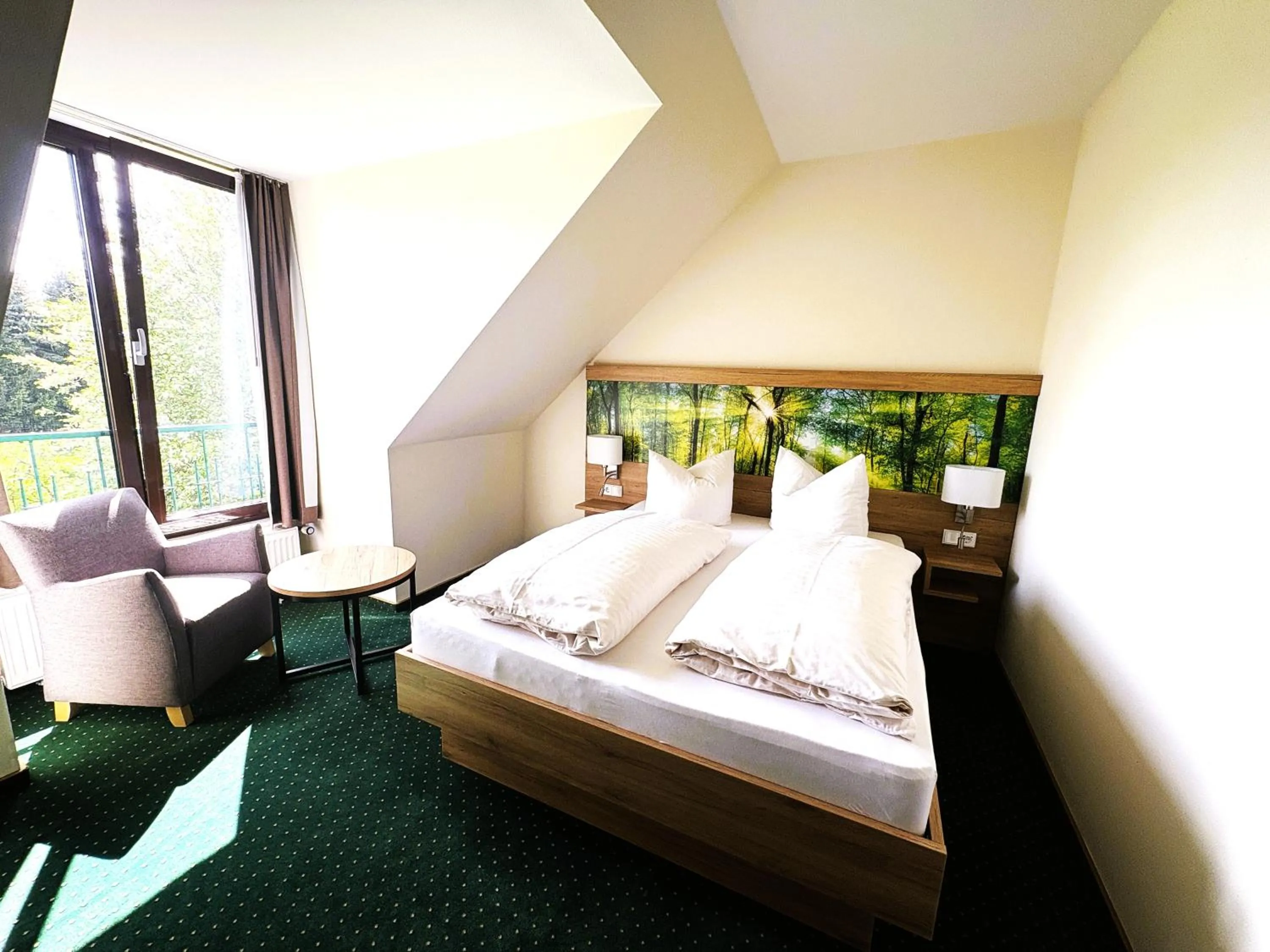 Photo of the whole room, Bed in Hotel Schwartze