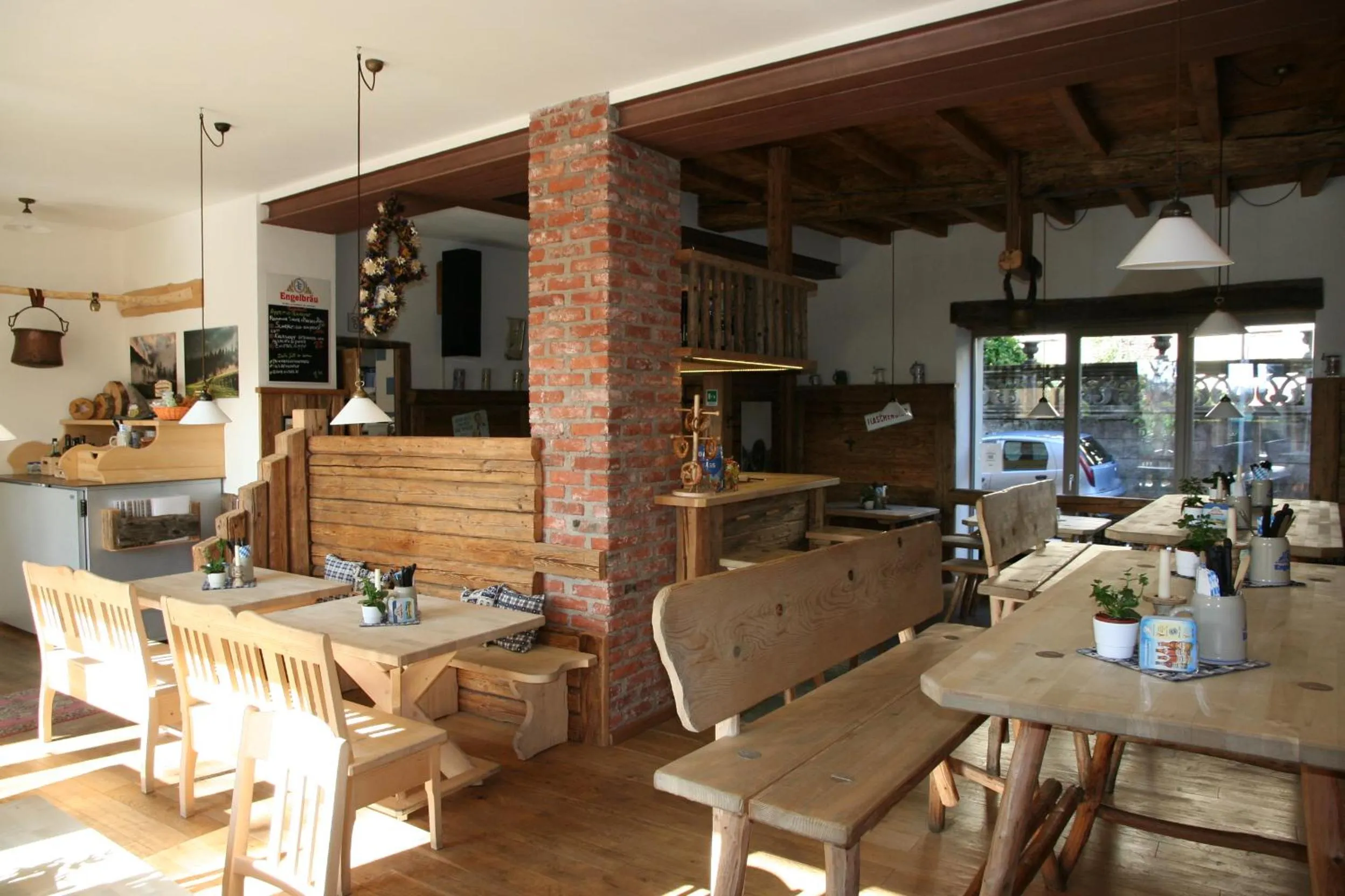 Restaurant/places to eat in La Baita Dinner & Bed