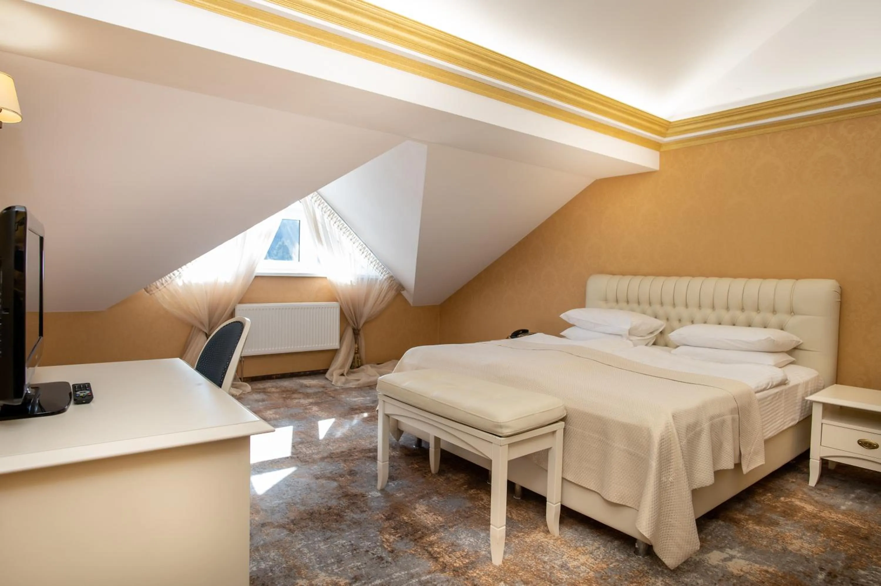 Bed in Kyivska Russ Resort Medical&Spa