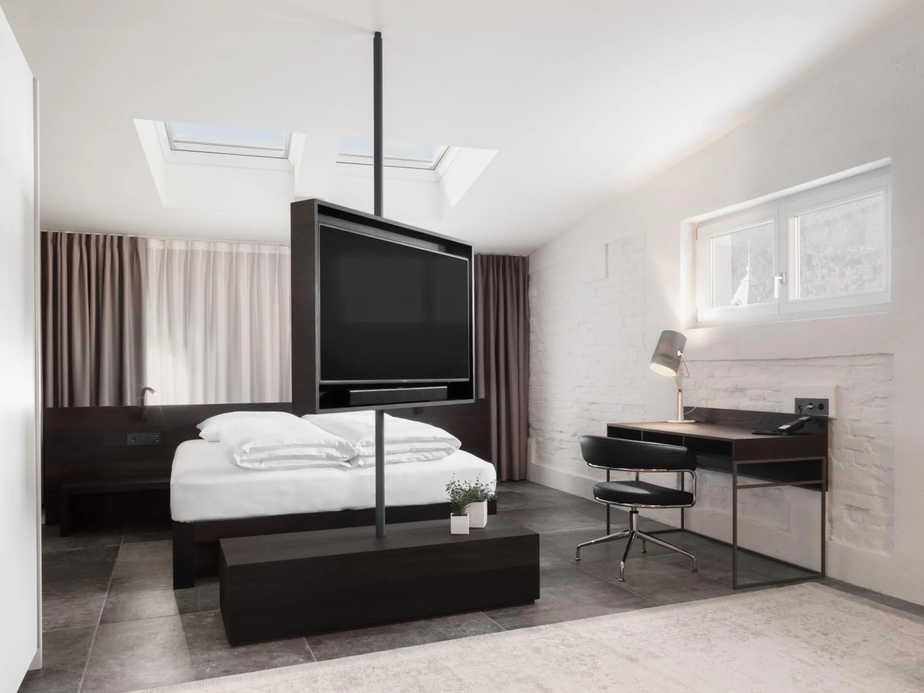 TV and multimedia, Bed in Guesthouse Suiteseven