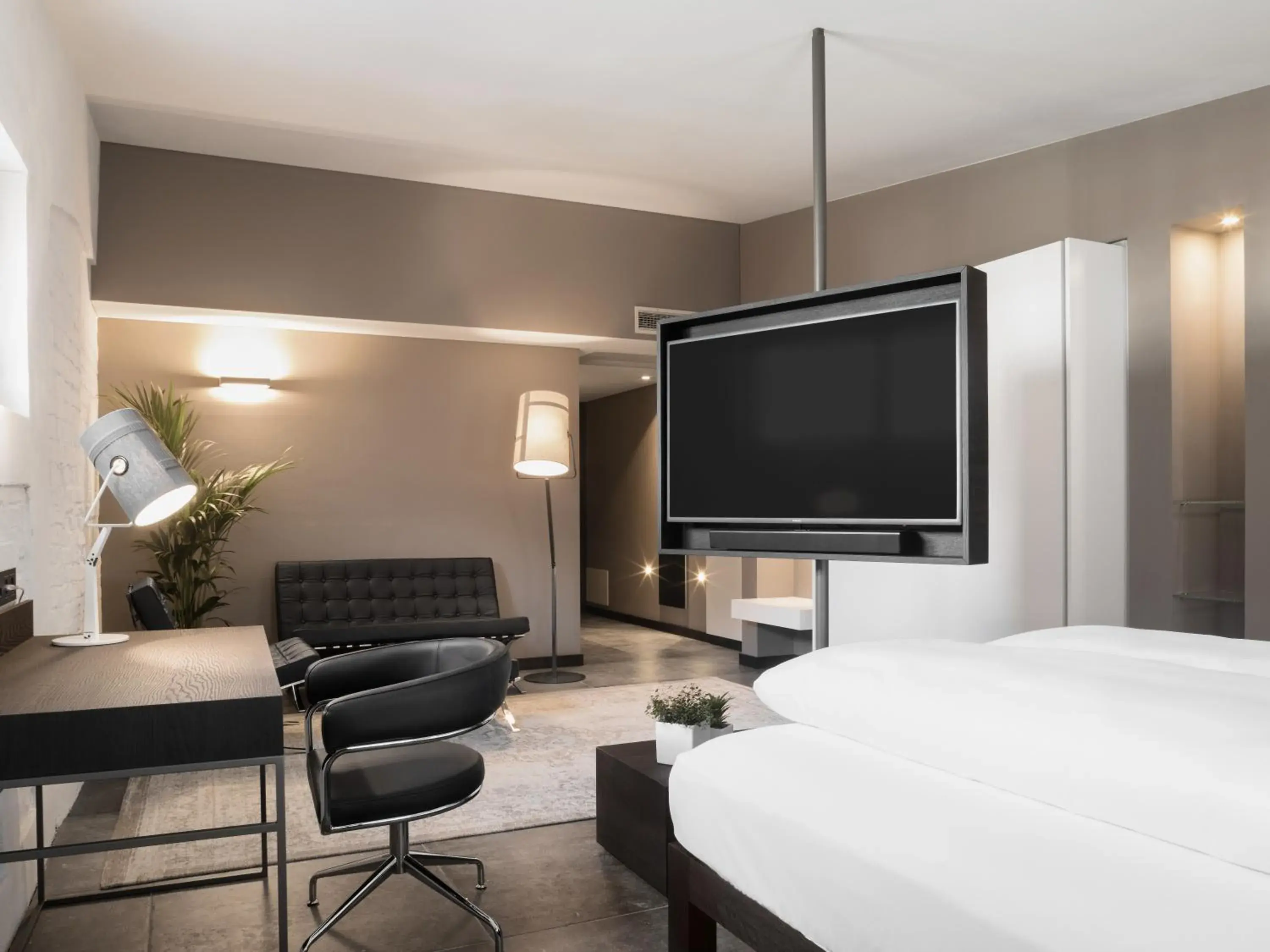 Penthouse Suite - single occupancy in Guesthouse Suiteseven Penthouse Suite - single occupancy in Guesthouse Suiteseven