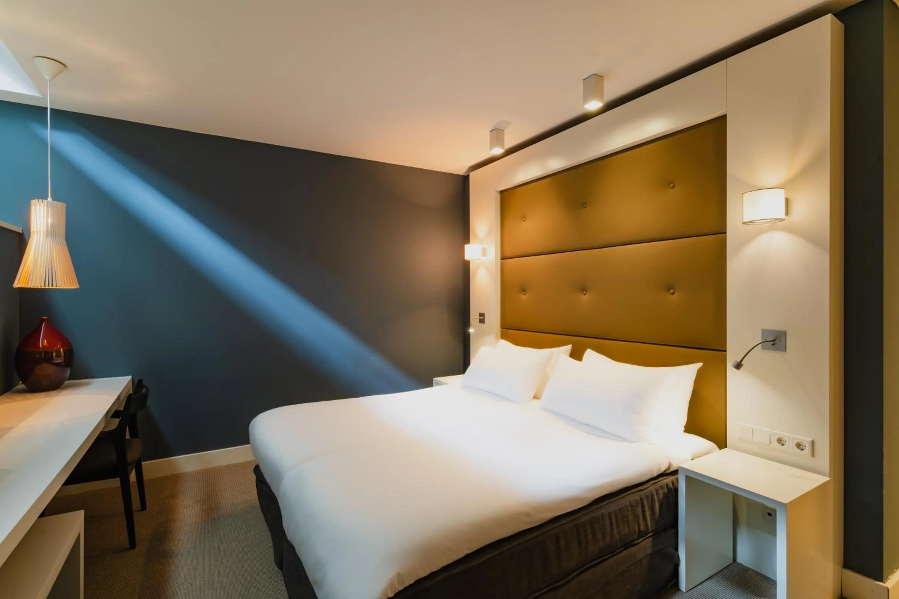 Bed in Hotel JL No76