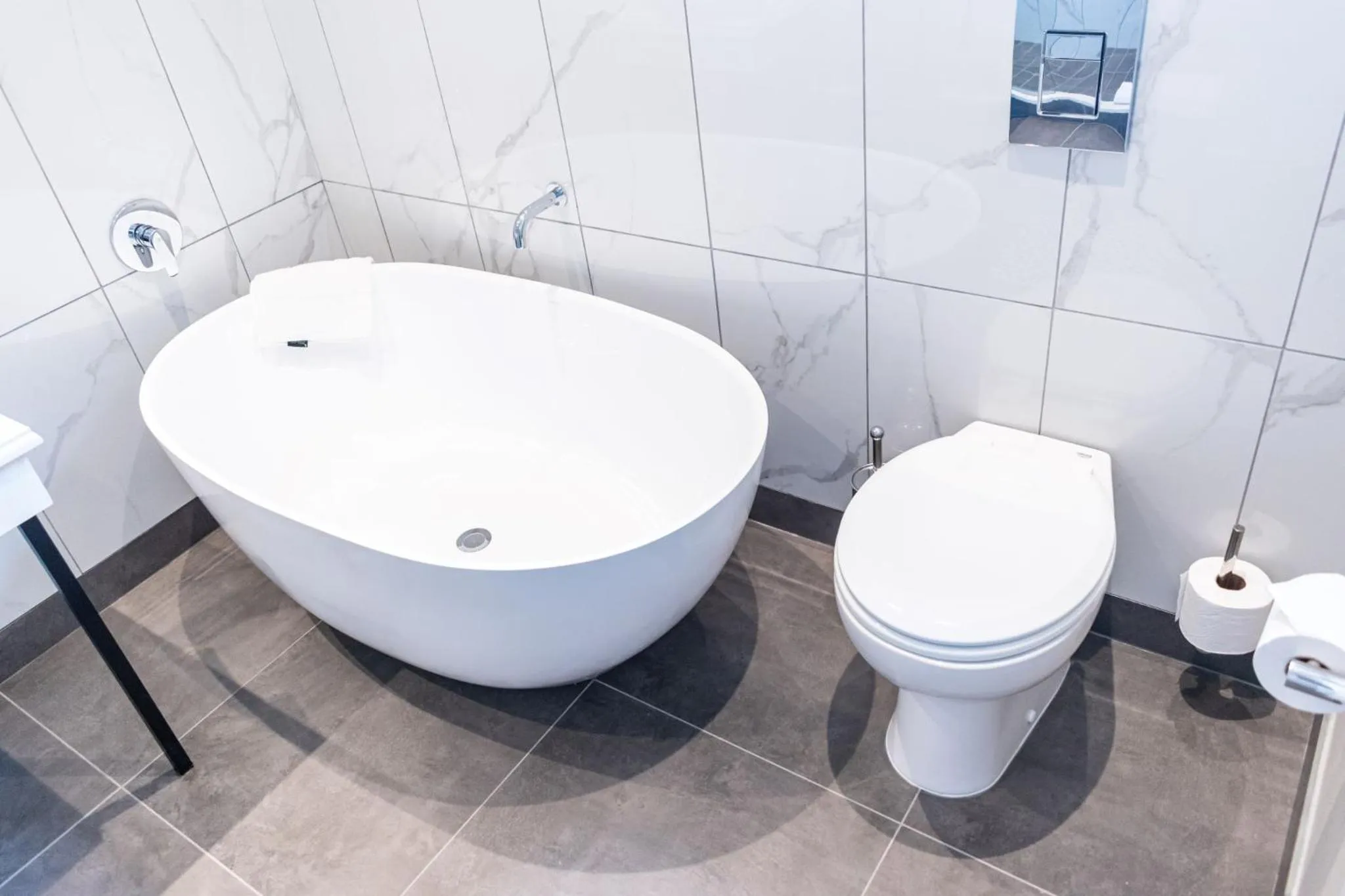 Toilet in Premier Express Inn George